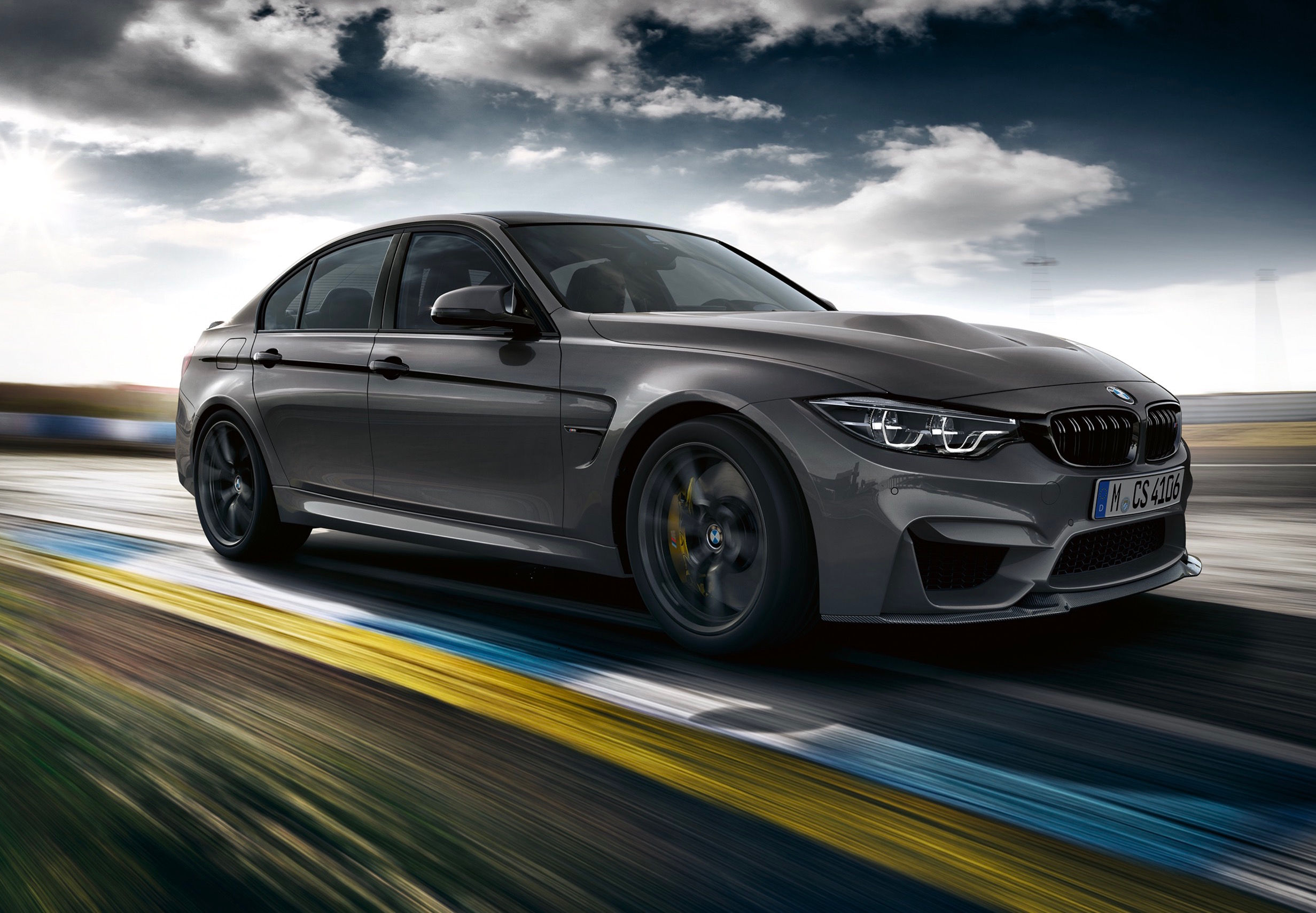 Wallpaper #QRU3t44BmMigT4Un71TH23 The BMW M3 is a High-Performance Sports Sedan That Delivers Exhilarating Performance