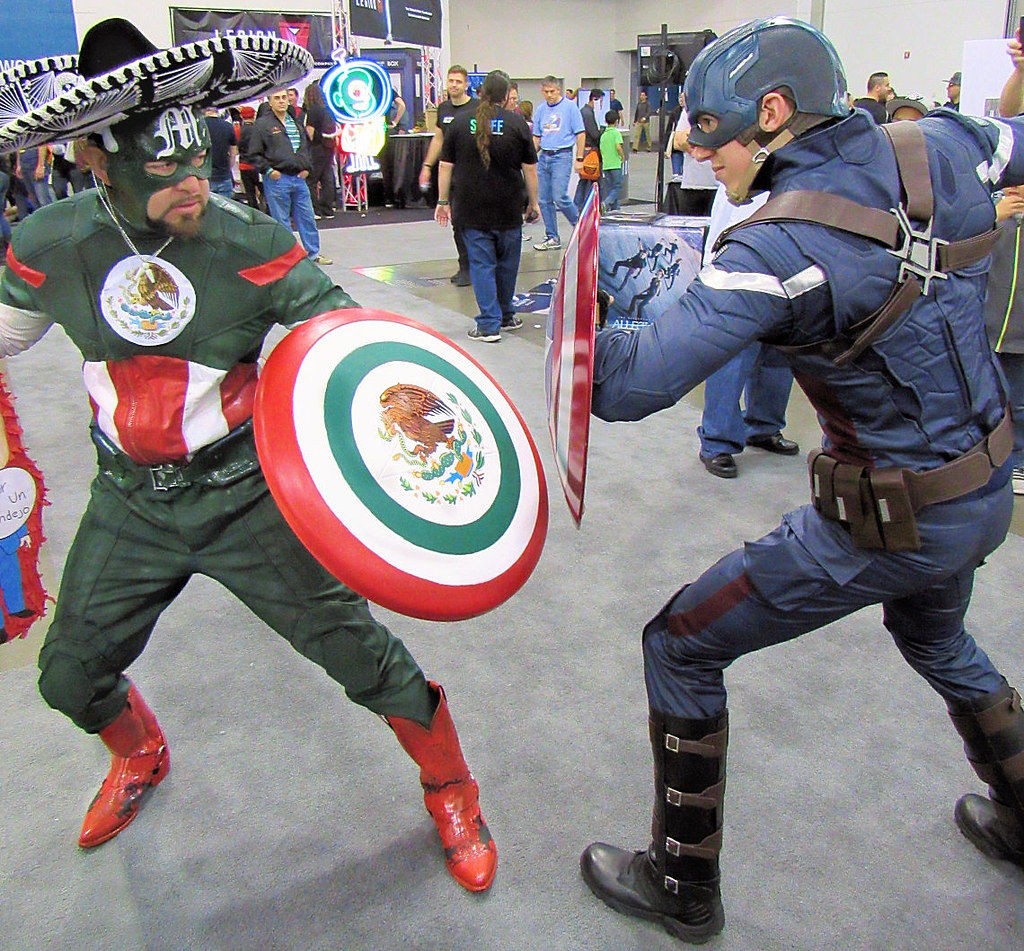 Wallpaper #yBlANY8BtGB6xQ78up_S4 Silicon Valley Comic Con Captain Mexico vs Captain America a Photo