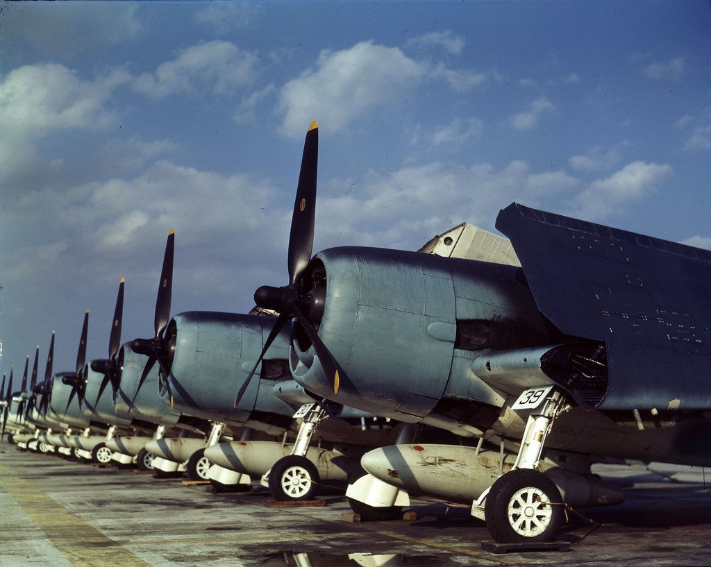 Wallpaper #xWe5EpMBSpphPi3-Avy1275 Grumman F6f 3 Hellcat Fighters at a Naval Air Station Flickr