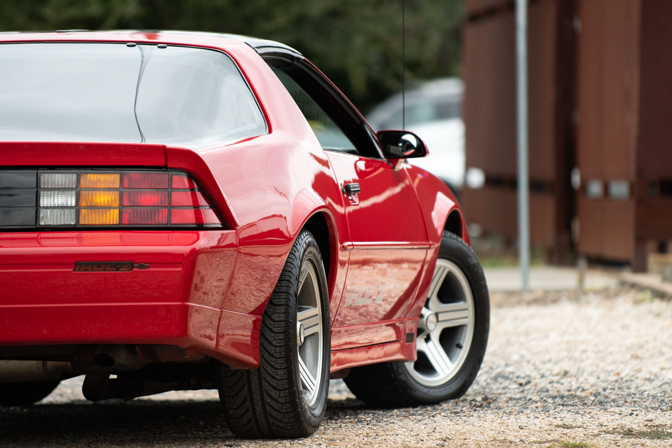 Wallpaper #jTUHk5cBk_lpvpaliJVd88 Why on Earth is an Iroc Camaro Worth More Than a C4 Corvette Hagerty