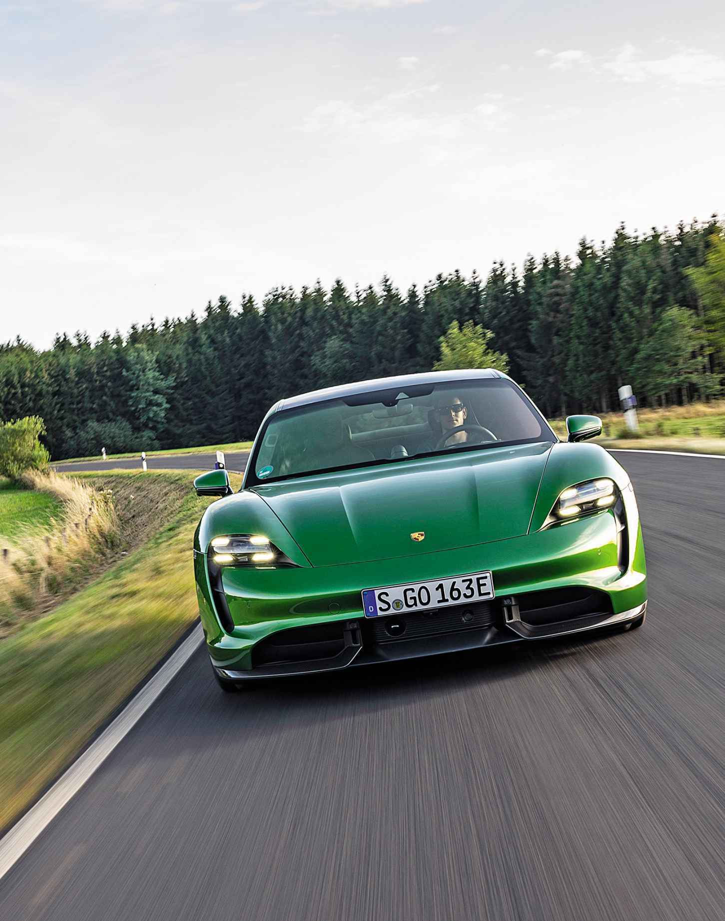 Wallpaper #-7xPO5MBMDFIMcjNIn7c49 Is This the Best Electric Car in the World