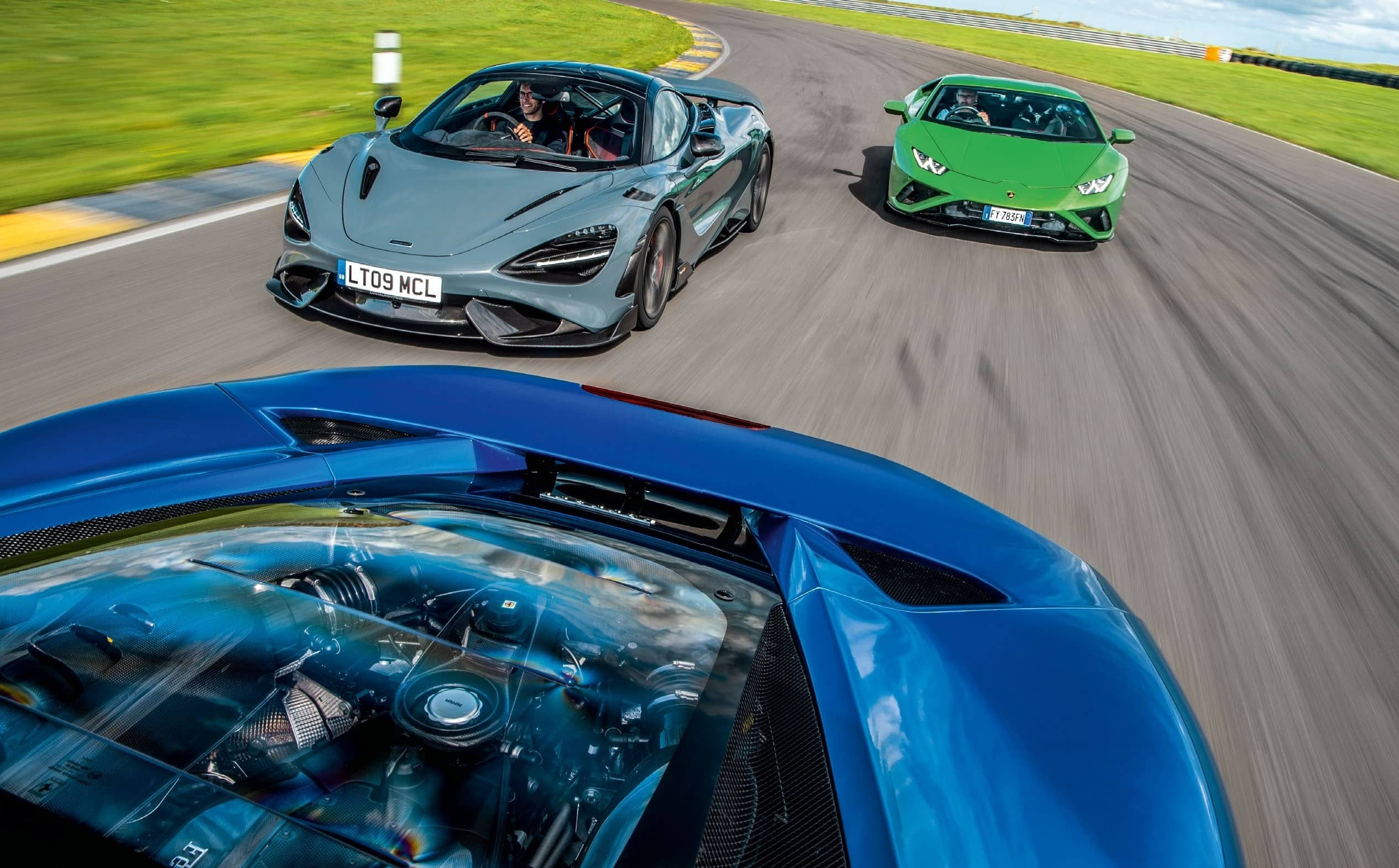 Wallpaper #dGfd9ZIBSpphPi3-XYGU11 Lamborghini vs Mclaren