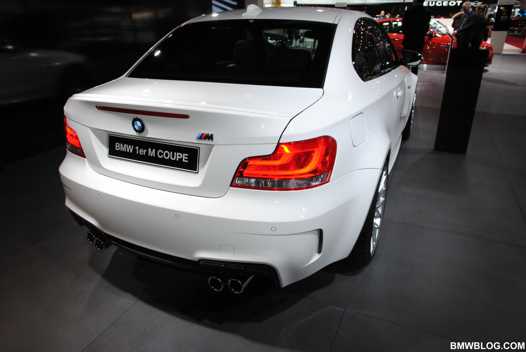Wallpaper #a2597 01 BMW Ix Xdrive40 Sport Alpine White Paul Tans Automotive News