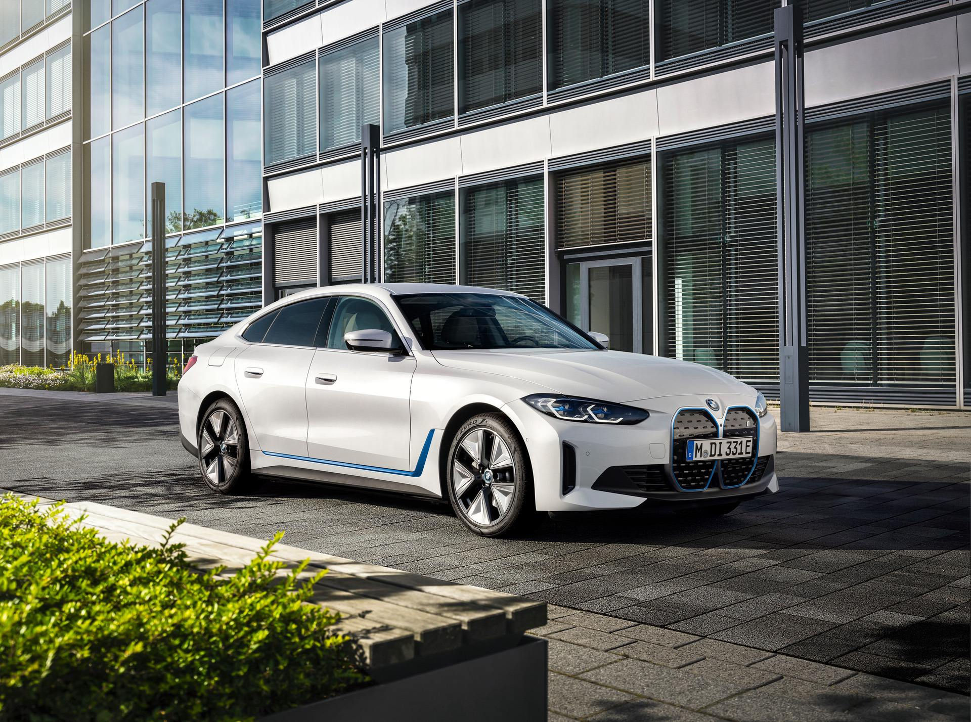 Wallpaper #qFjDNJMBzN9vxX34JT1787 2023 BMW I4 Buyers Guide