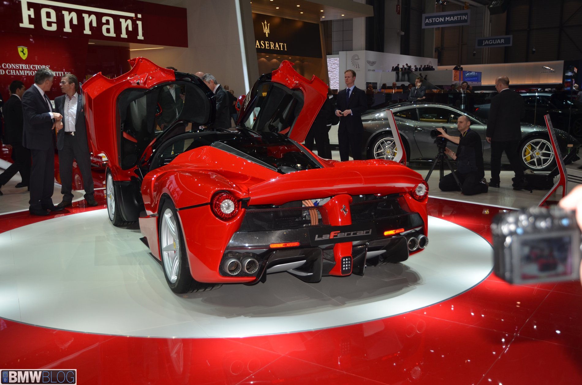 Wallpaper #IamqKZMBMYaX5LKBcdT3249 2013 Geneva Laferrari a Hybrid with 949 Hp
