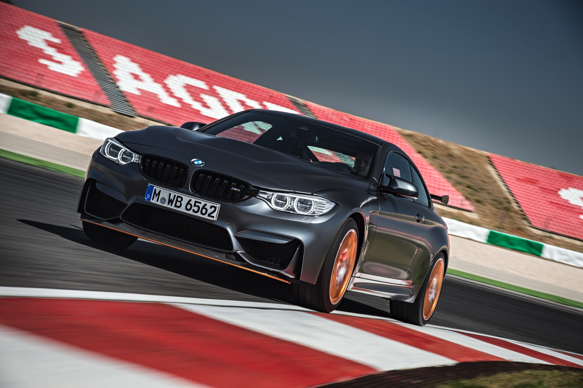 Wallpaper #43dqJpMB-pgBXx607KHG242 BMW M4 Gts is in Top 40 Fastest Cars Around Nurburgring