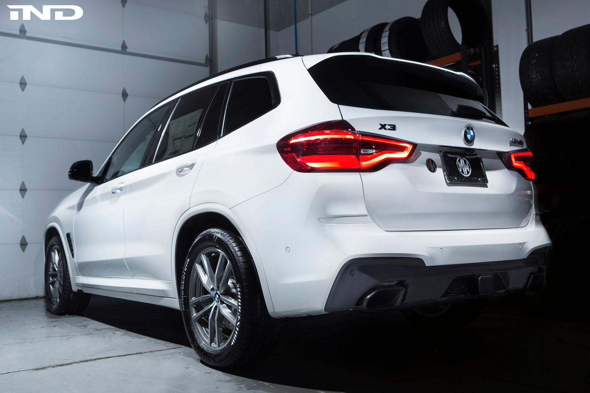 Wallpaper #a2597 01 BMW Ix Xdrive40 Sport Alpine White Paul Tans Automotive News