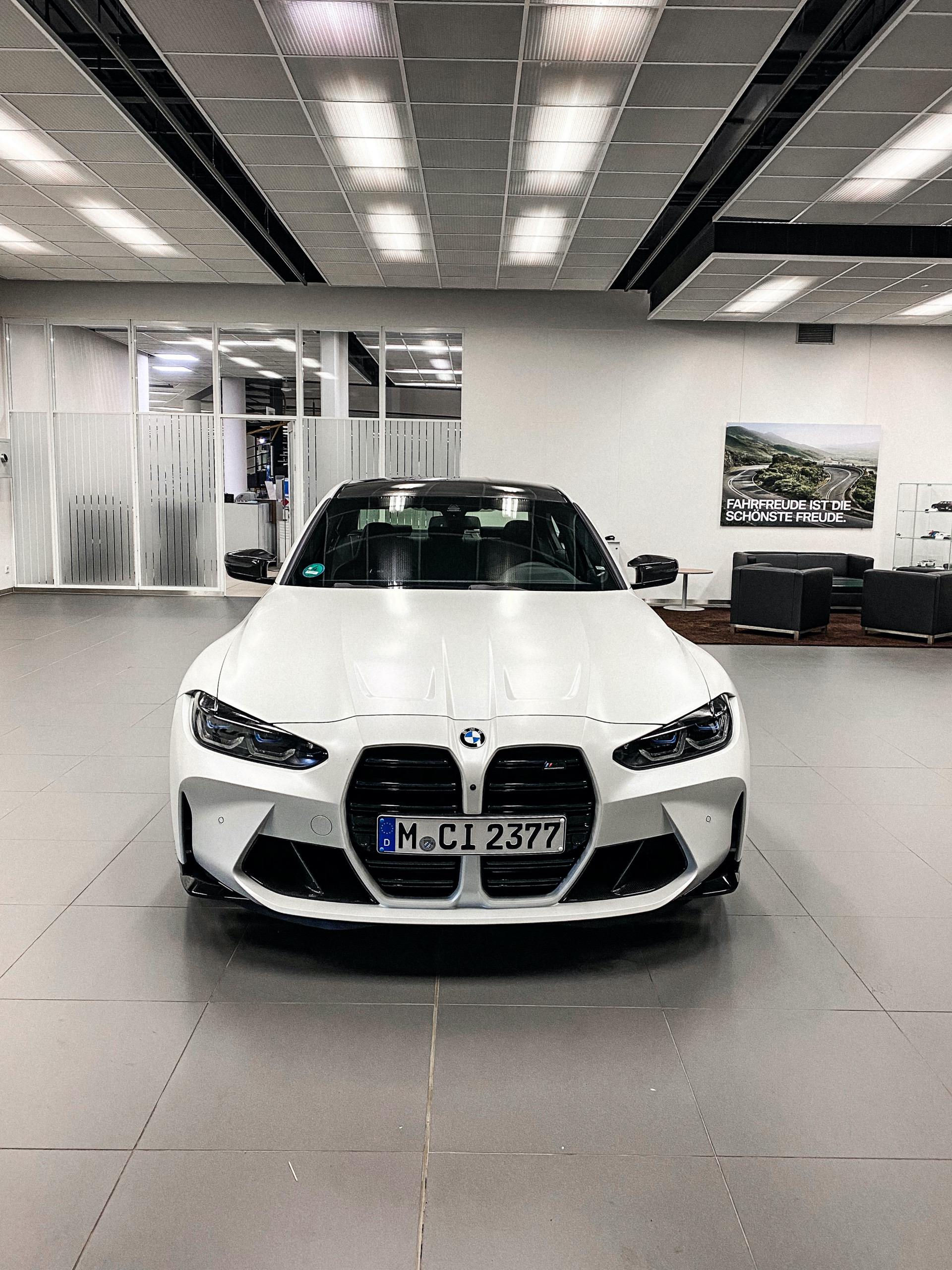 Wallpaper #a2597 01 BMW Ix Xdrive40 Sport Alpine White Paul Tans Automotive News