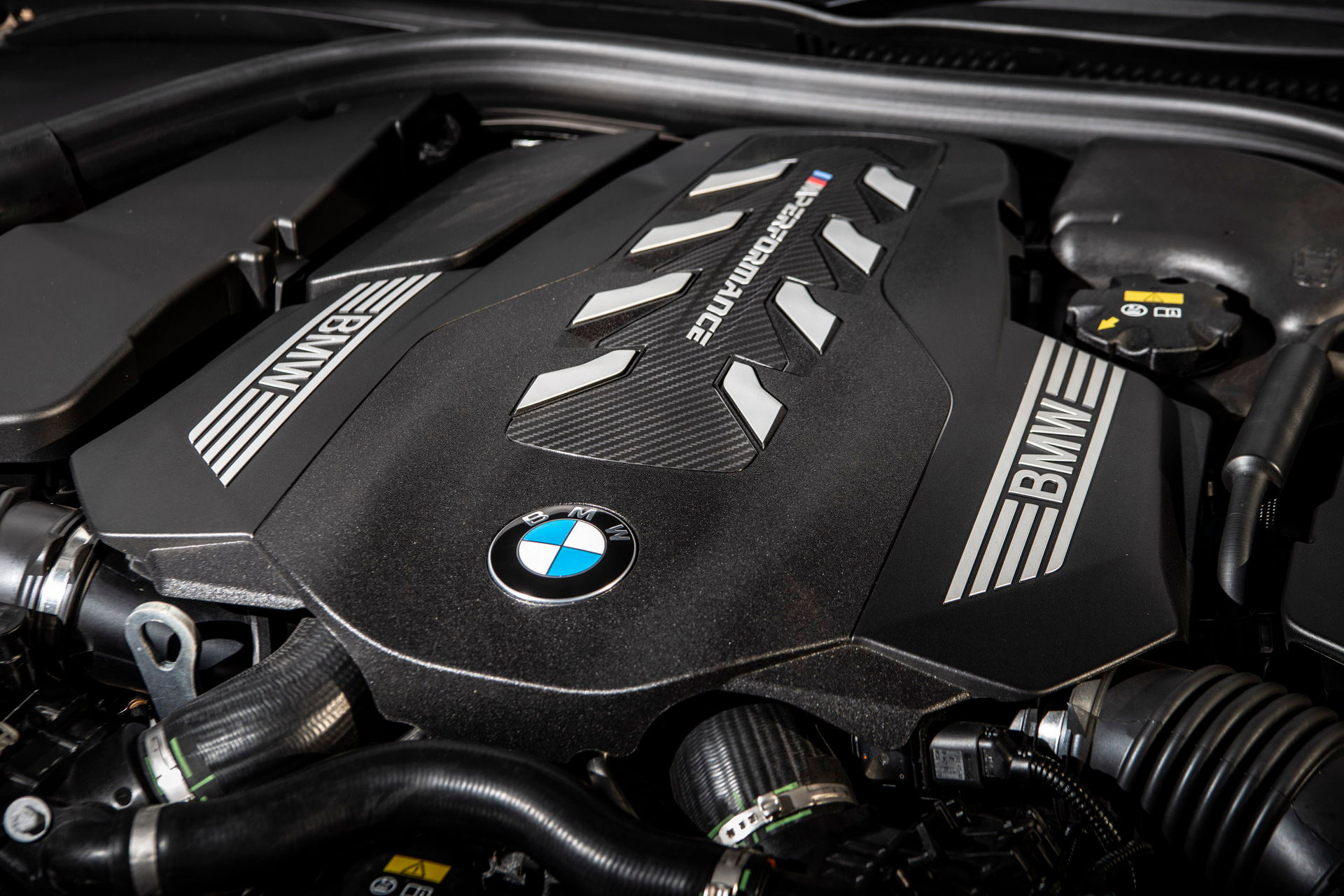 Wallpaper #-ACj4I4BSdW8dNouZwpJ3 What BMW Has a V8 Engine a Useful Guide