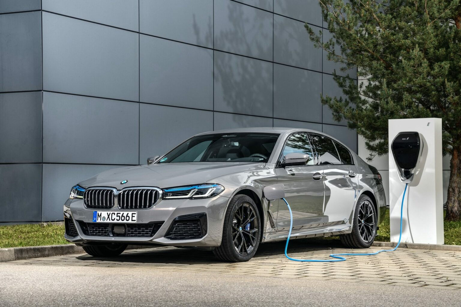 Wallpaper #UUX_kY4B7YBJg1BV2Z7n20 The 2023 G60 BMW 5 Series Sedan Digitally Imagined for First Time