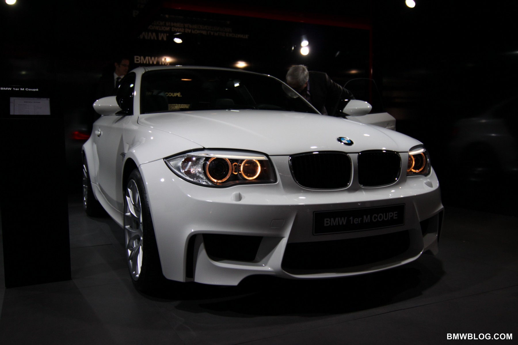 Wallpaper #a2597 01 BMW Ix Xdrive40 Sport Alpine White Paul Tans Automotive News