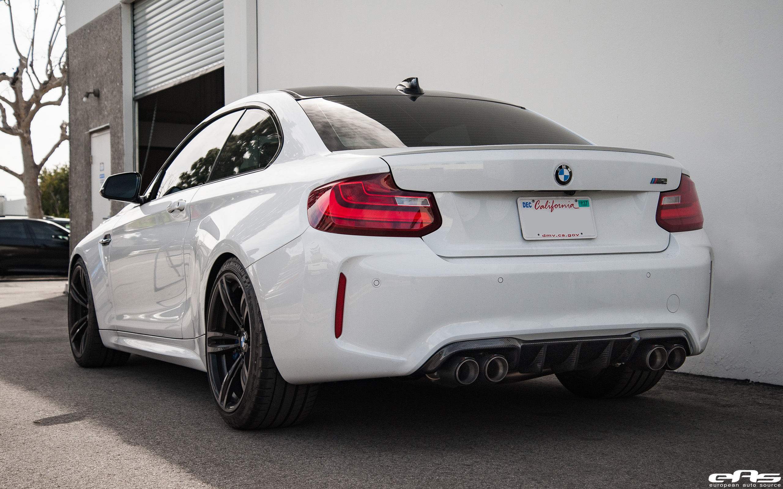 Wallpaper #a2597 01 BMW Ix Xdrive40 Sport Alpine White Paul Tans Automotive News