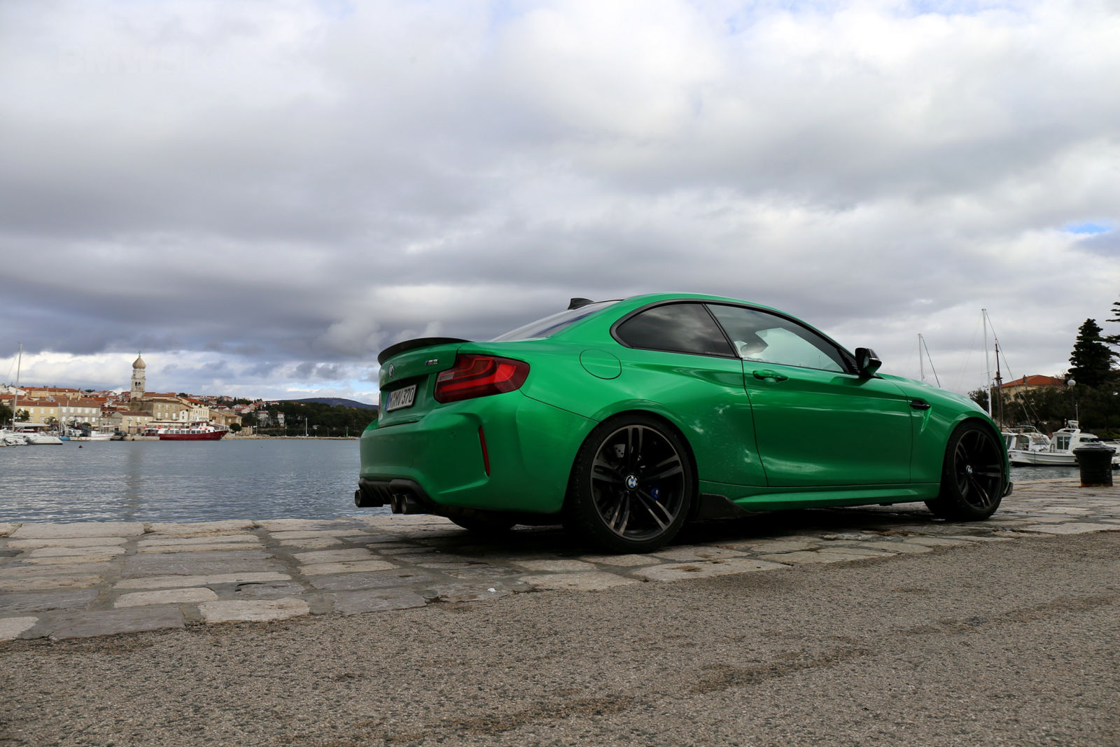 Wallpaper #QWh7IpMBSpphPi3-QjOM74 Owner Spotlight Michaels BMW M2 in Java Green