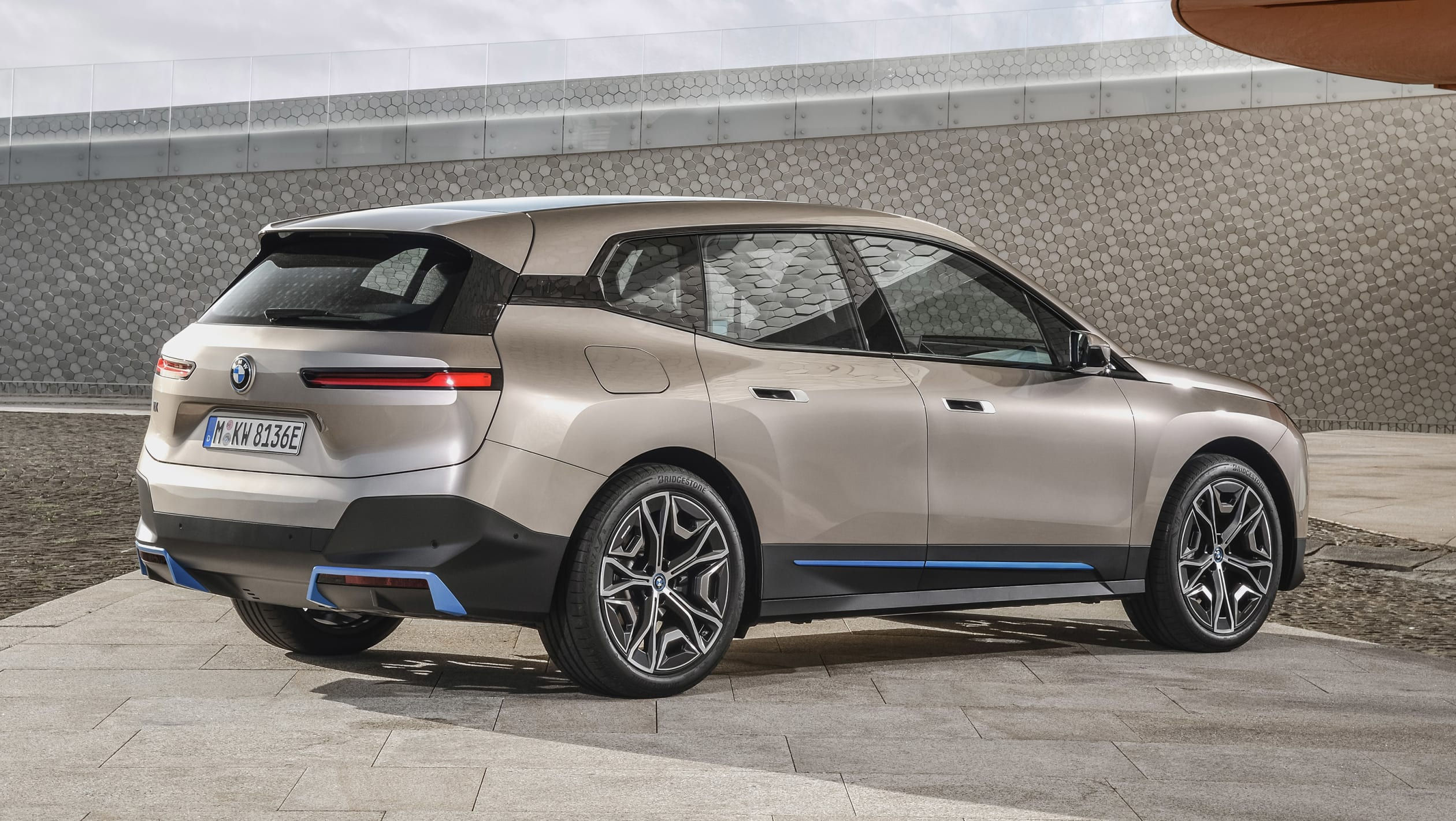 Wallpaper #ChmL_o4BtGB6xQ78CUib4 New 2021 BMW Ix Electric SUV Revealed with 600 Kilometre Range