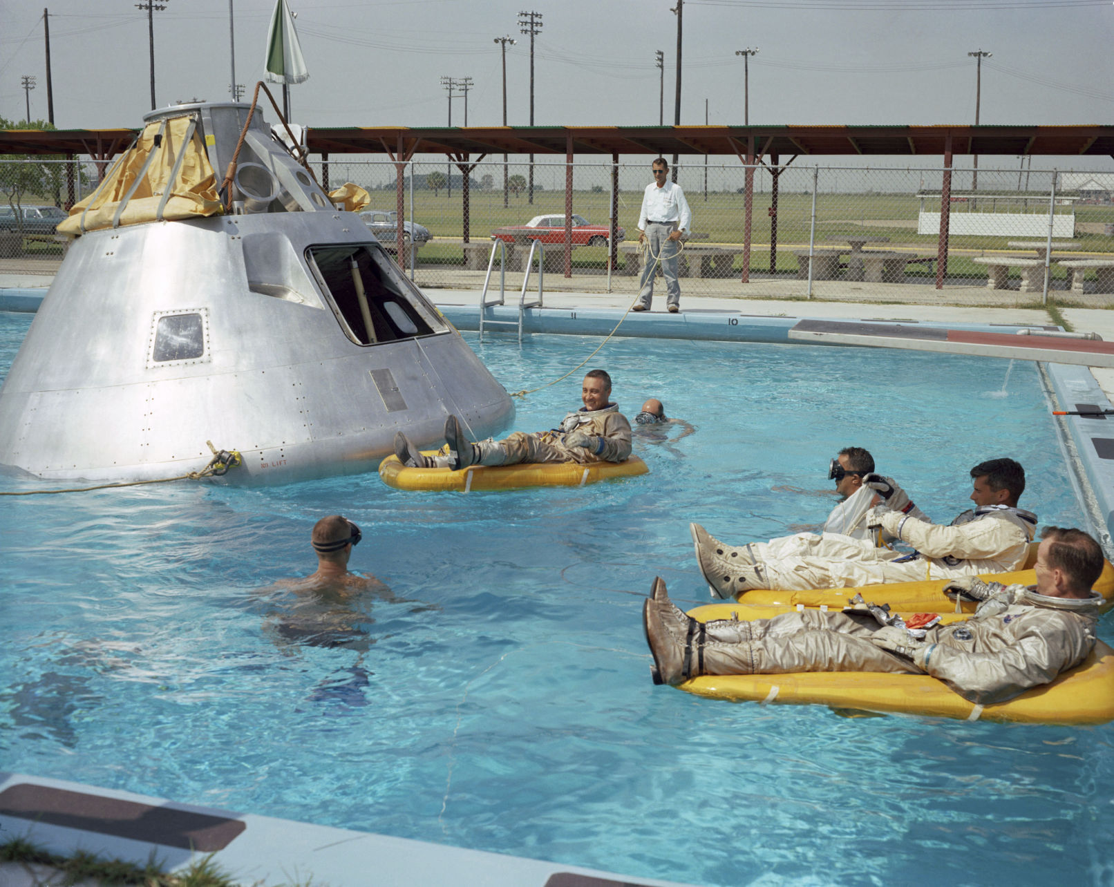 Wallpaper #e2eE_JIBSpphPi3-ZZiW126 Photos Apollo 1 Crew and Fire in 1967 Ap National News Tucsoncom