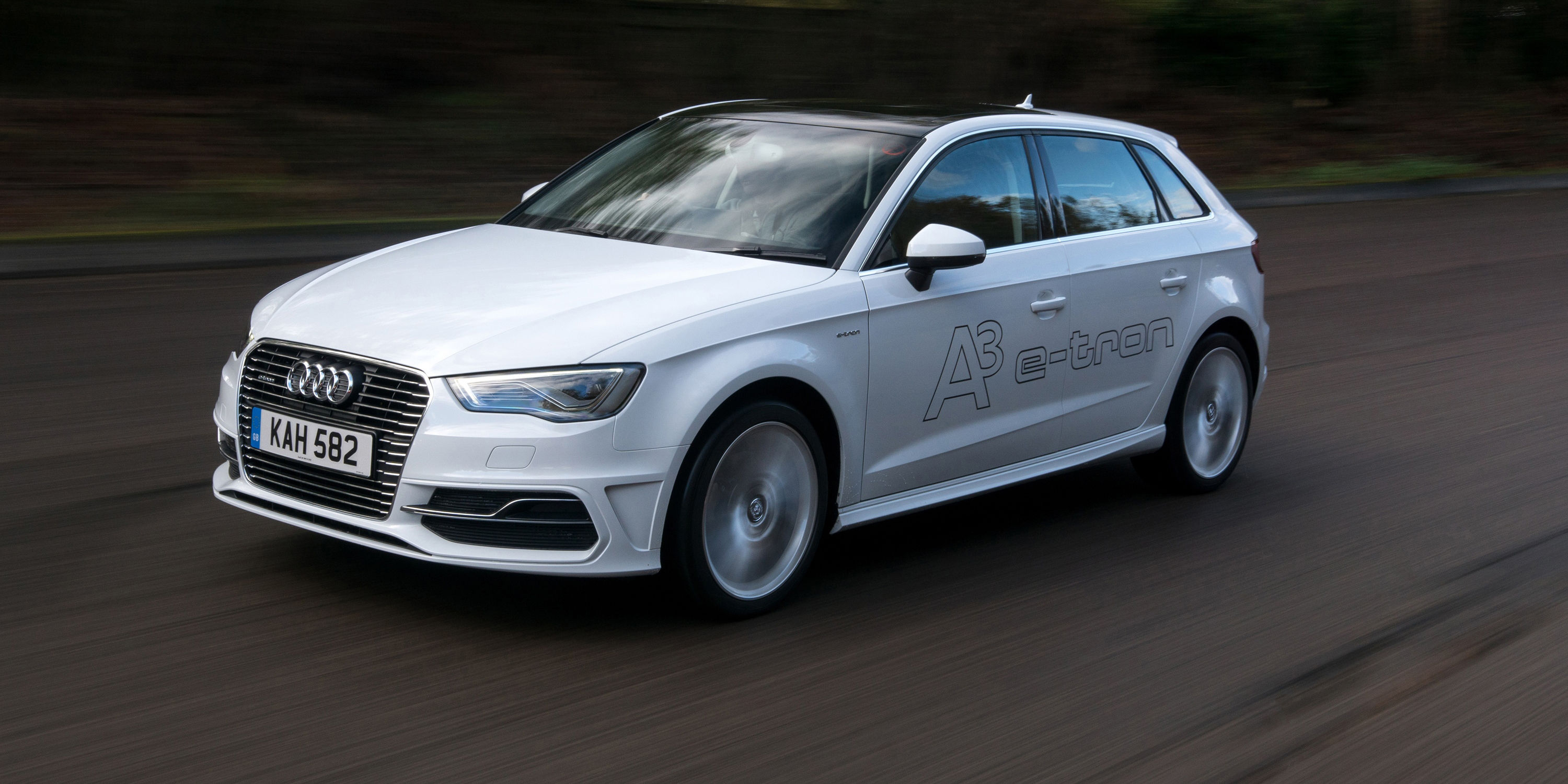 Wallpaper #-GfS5pIBSpphPi3-8DTR143 Audi A3 E Tron Review 2024 Drive Specs Pricing Carwow