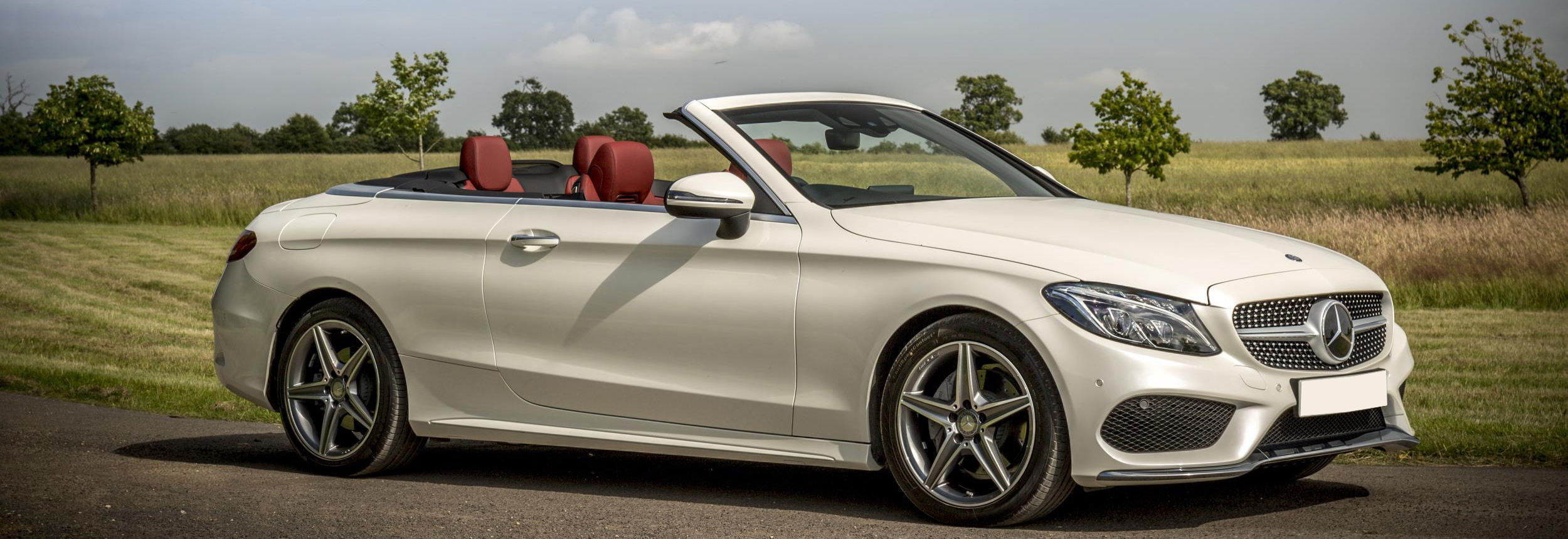 Wallpaper #TwP7YpMBpyOg8YnE-NTH284 Most Spacious 4 Seater Convertible Leadlomi