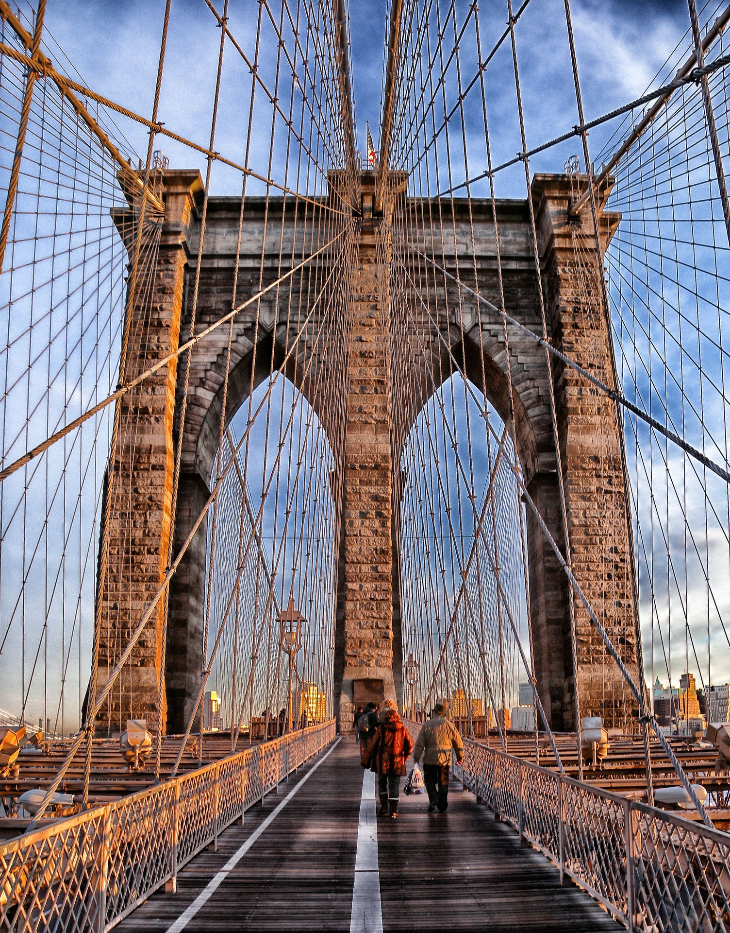 Wallpaper #66e34 Brooklyn Bridge in New York the Iconic Crossing Between Manhattan and