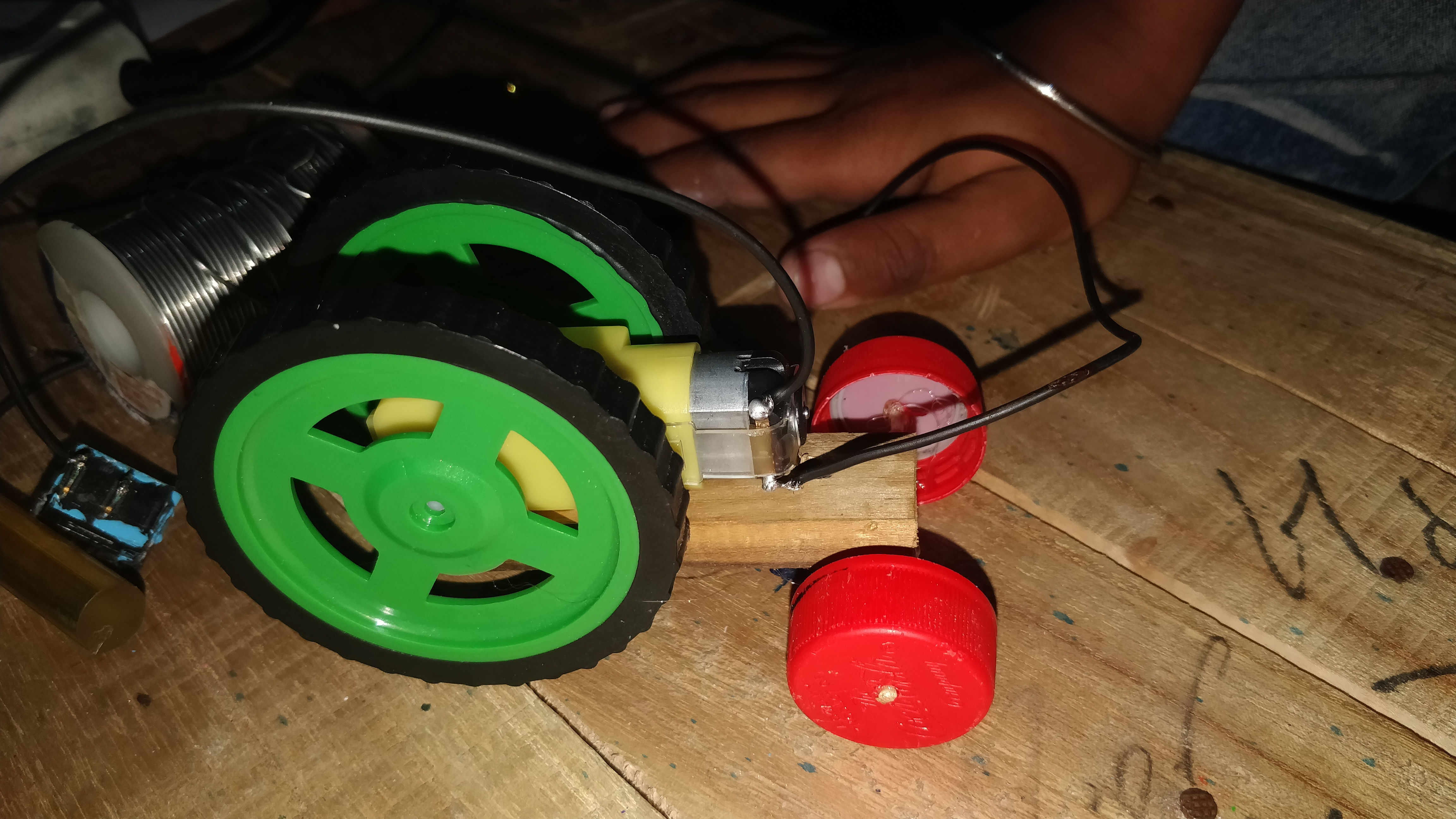 Wallpaper #y2es8pIBSpphPi3-MXHh491 Remote Controlled Car 5 Steps Instructables