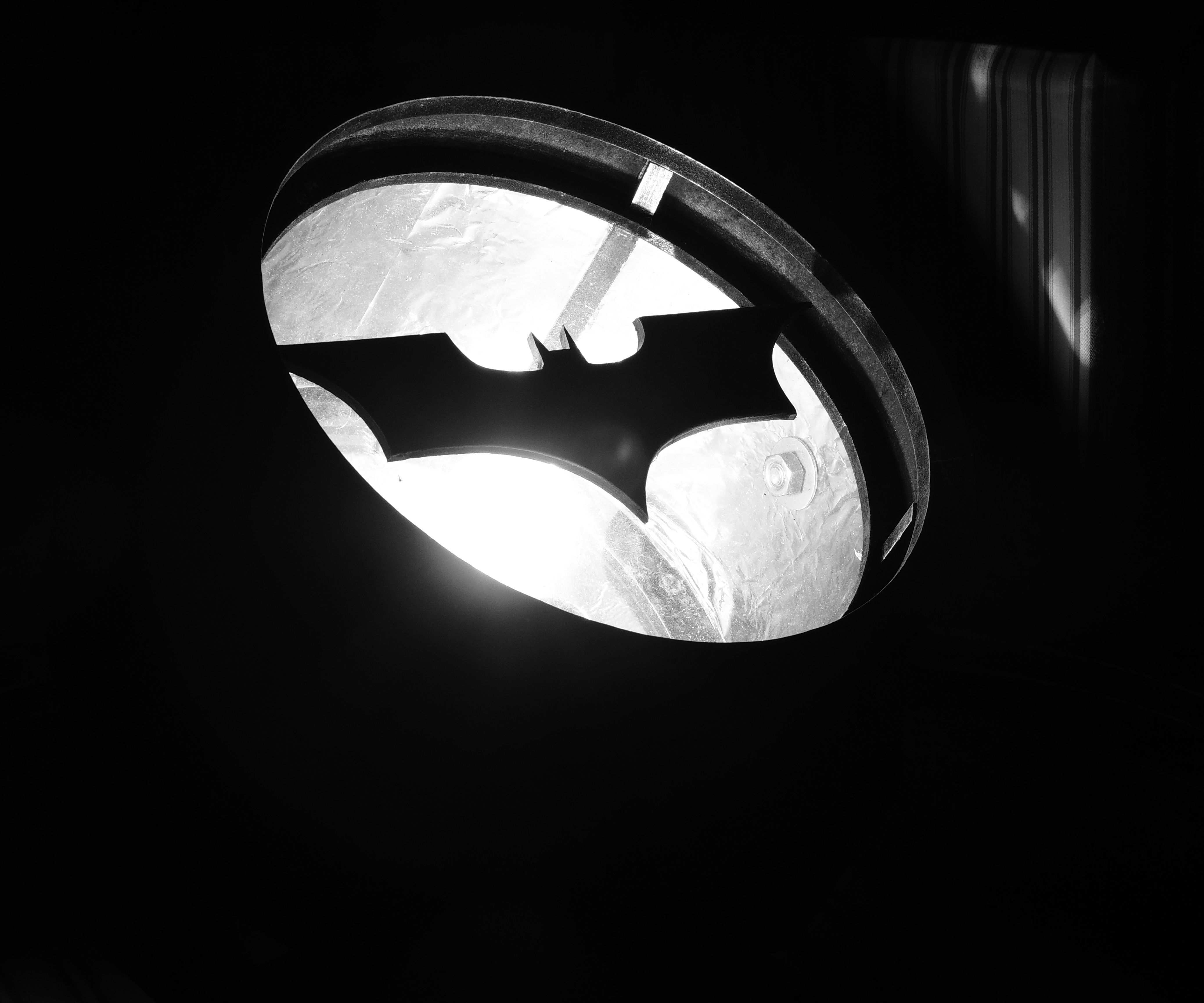 Wallpaper #Bn3h844Bnwiau_P6LQ6a37 Arriba 33 Imagen Batman Signal Light Abzlocalmx