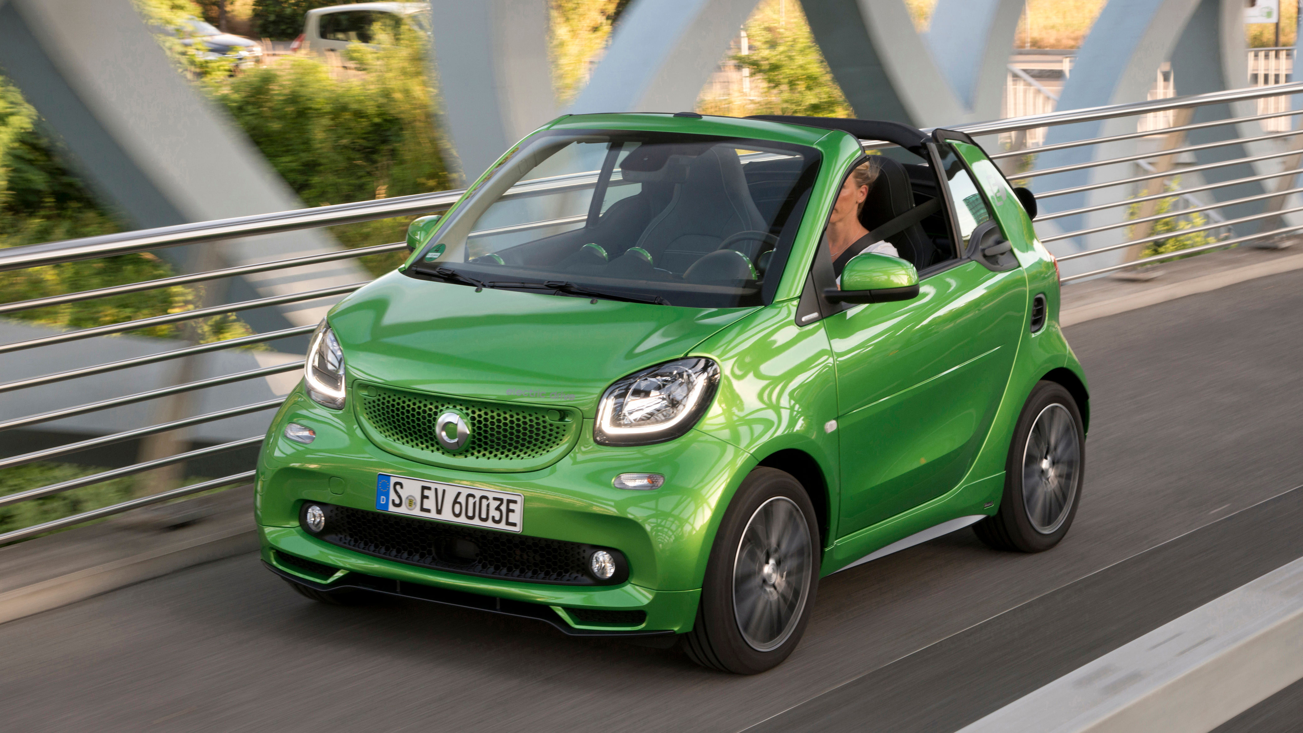 Wallpaper #9CEB8 Smart Fortwo Takes the Green Car Thing a Bit Too Literally Autoevolution