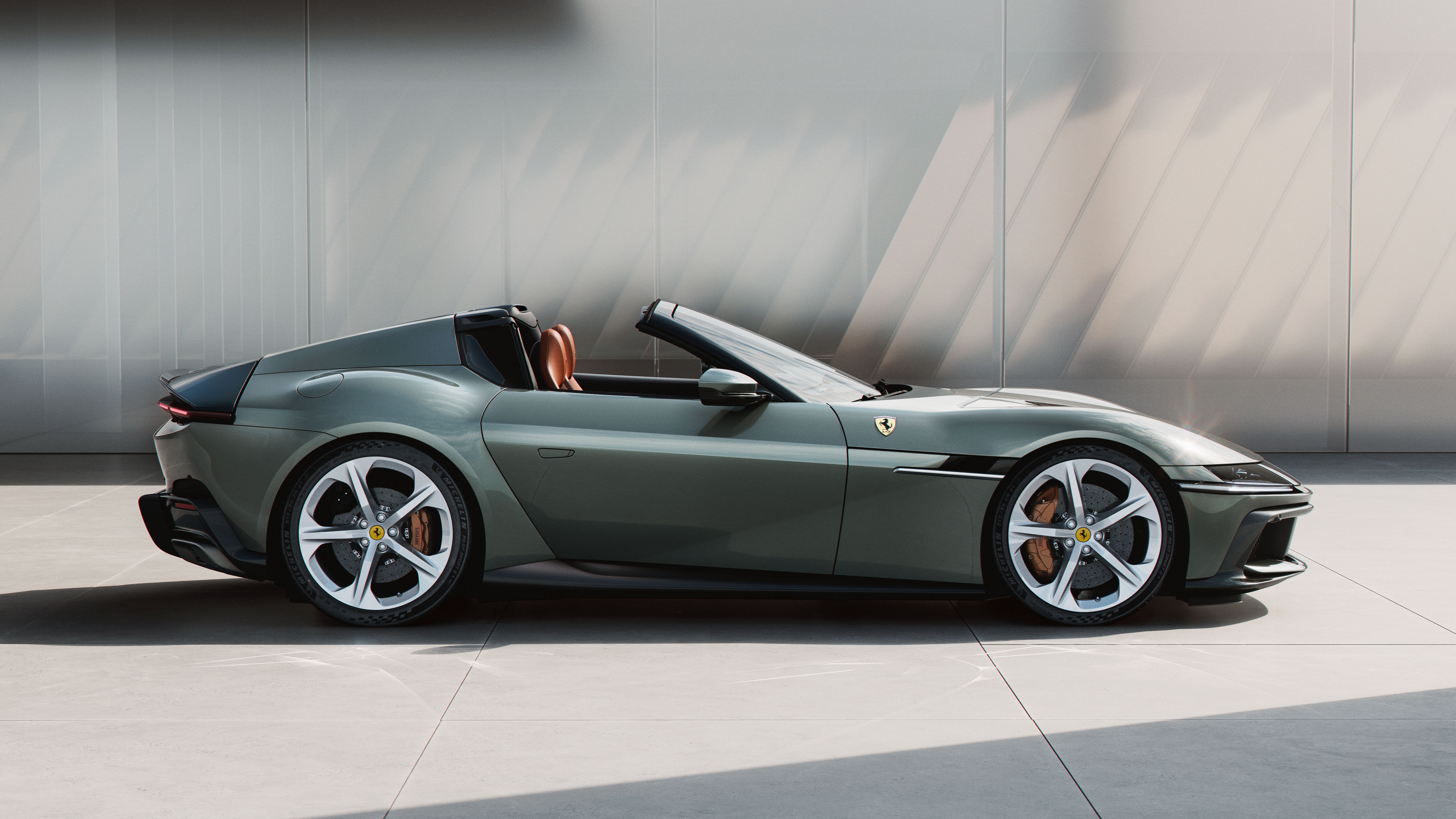 Wallpaper #8fAsfZcBi4JM6agGzR40135 The 820bhp Ferrari 12 Cilindri is Named After Its Mighty 9500rpm V12