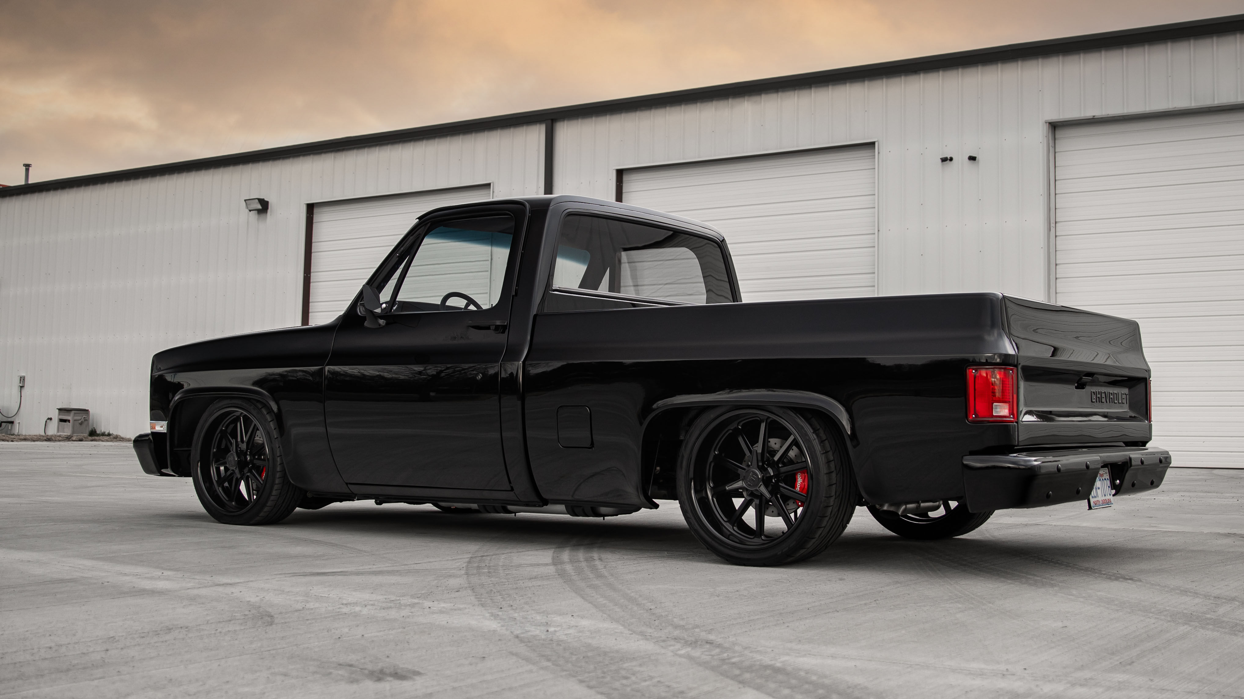 Wallpaper #8WiLFpMBSpphPi3-oQvZ130 This Amazing Chevy C10 Pick Up Has Been Restored with a 325bhp V8 Top