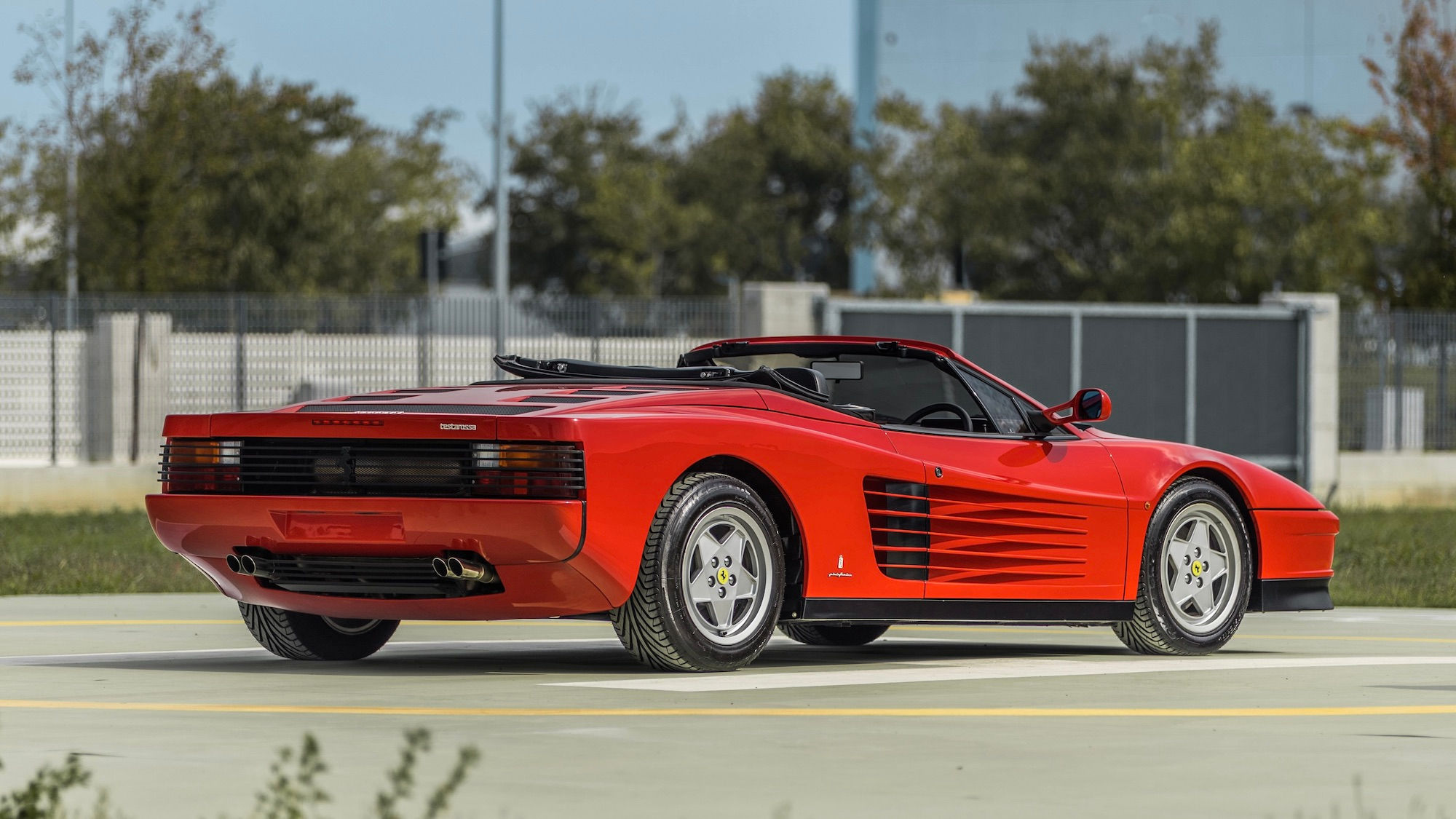 Wallpaper #xtWeNpMBY0Iw2JDGgZGQ215 The Ferrari Testarossa Spider from Outrun is Actually for Sale Top Gear