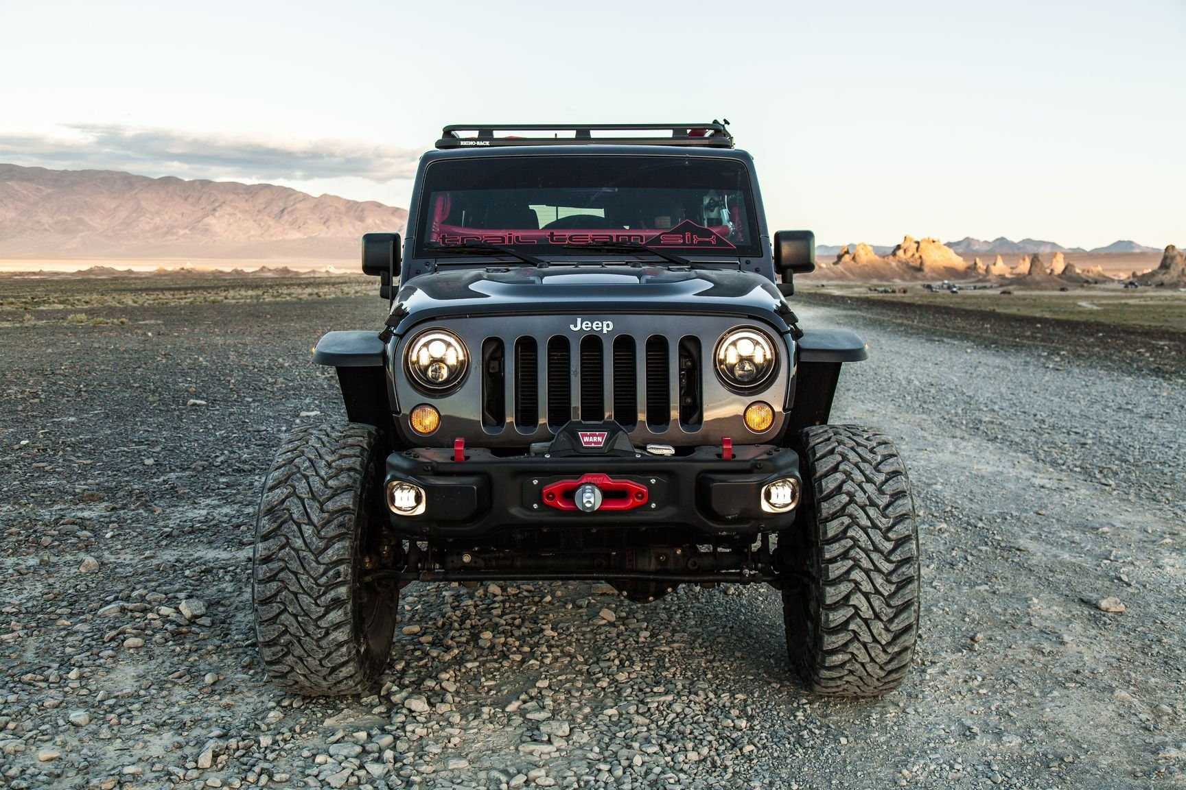 Wallpaper #5hmPO48BtGB6xQ785LCT41 Black Lifted Jeep Wrangler Customized for Active Lifestyle Carrying