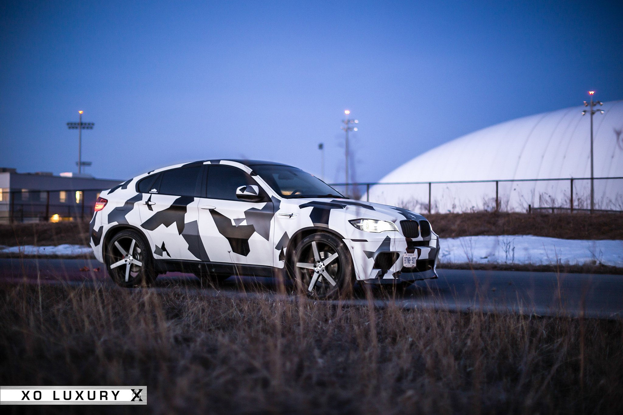 Wallpaper #DliYNJMBzN9vxX34qT30276 BMW X6 M with Black and White Camo Wrap on Xo Luxury Rims Caridcom