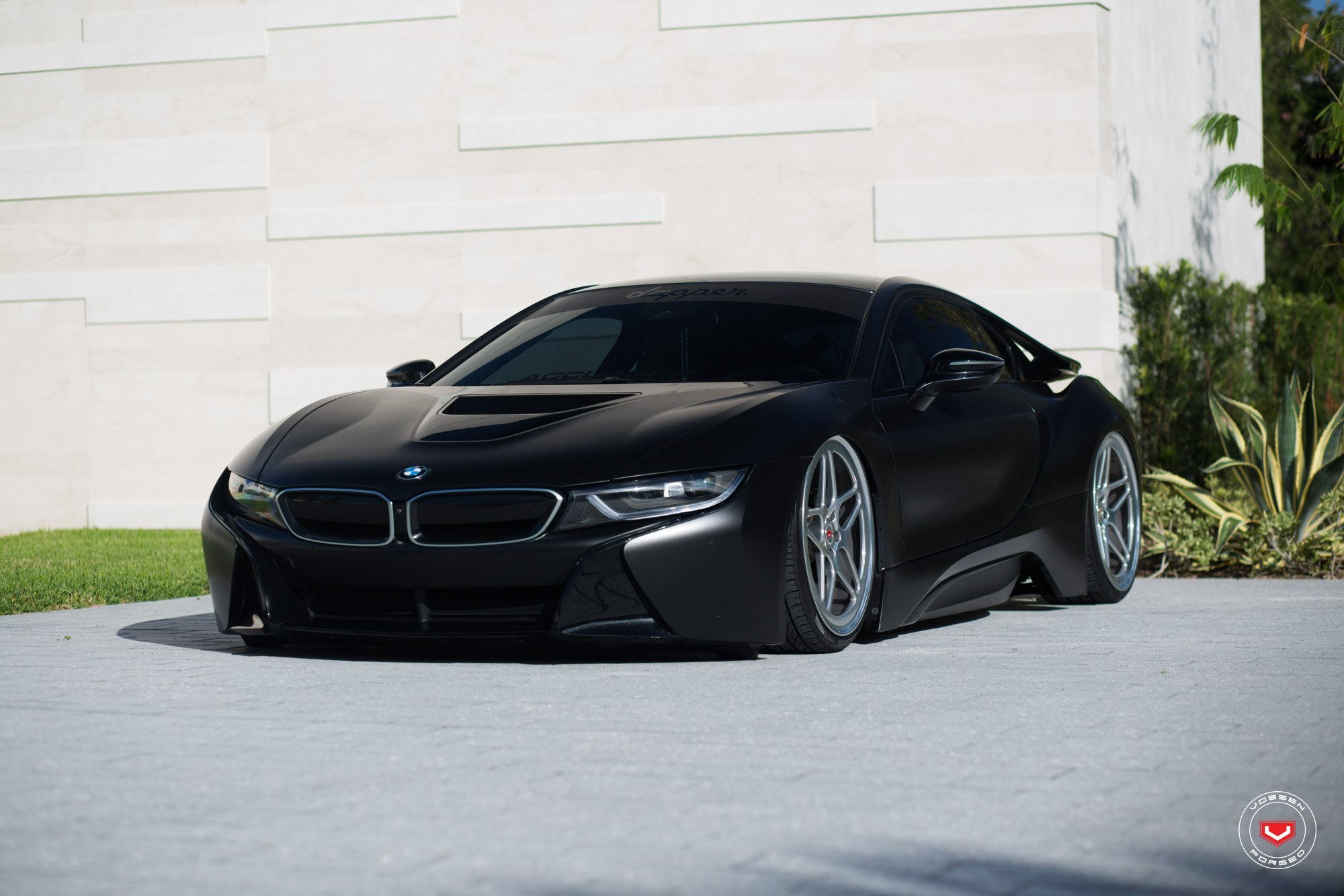 Wallpaper #En3o844Bnwiau_P6-w7437 Hybrid Shark BMW i8 on Vossen Lc101 Custom Rims Caridcom Gallery