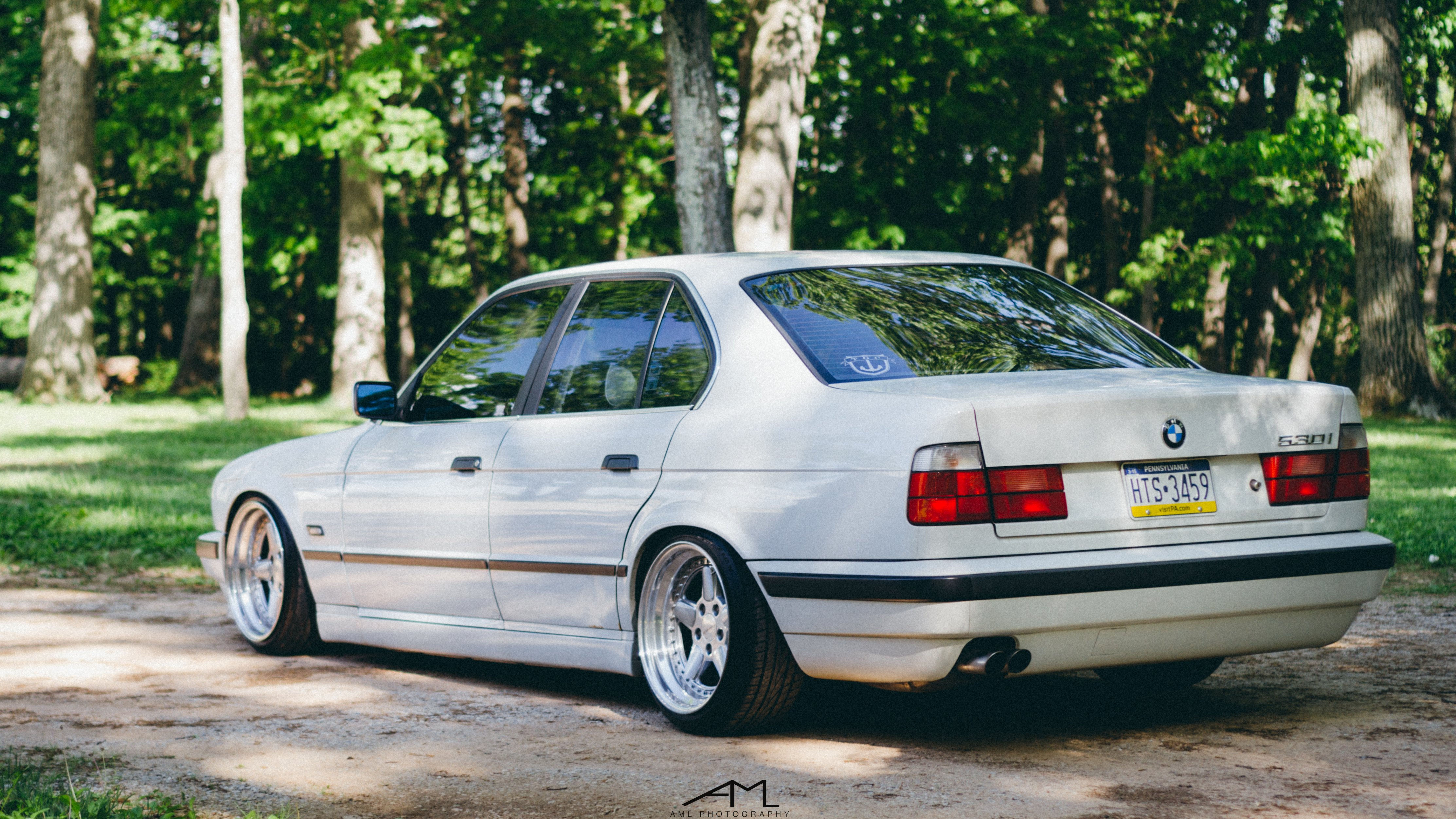 Wallpaper #v3fdJpMB-pgBXx60JaPB285 Lowered and Awesome White BMW 5 Series with Aftermarket Parts Carid