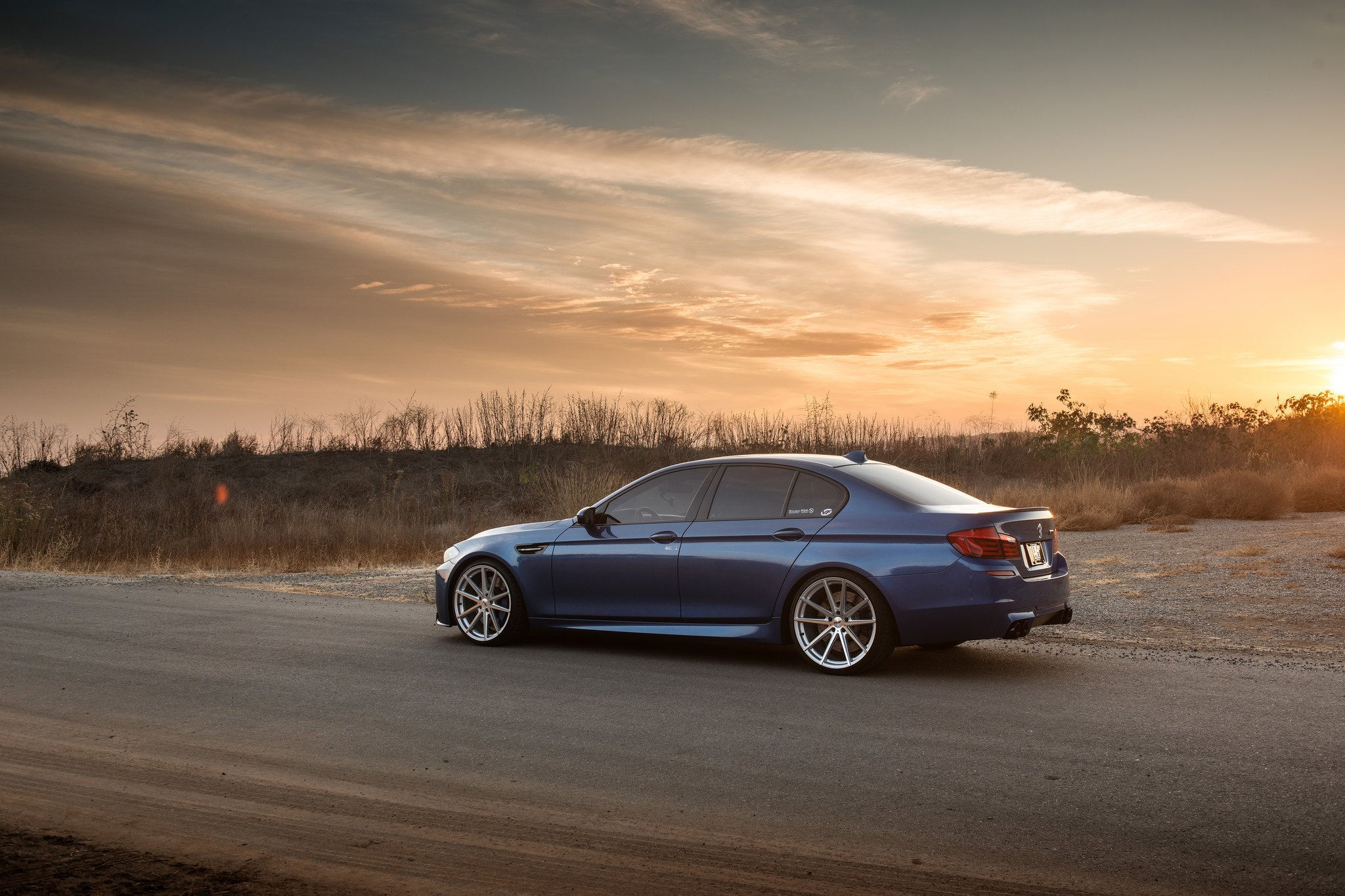 Wallpaper #R2ej65IBSpphPi3-VE3x71 Distinctive Blue BMW 5 Series Featuring Carbon Fiber Front Lip Carid