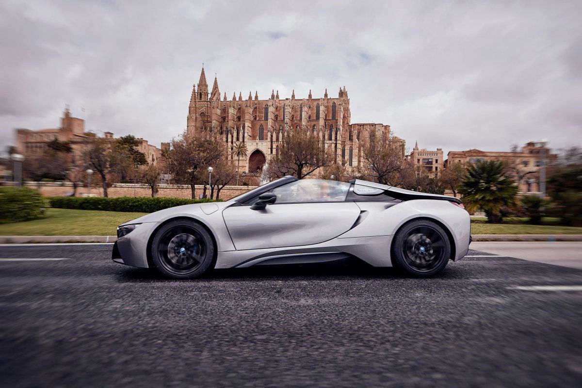 Wallpaper #rxl_Io8BtGB6xQ78_YLp35 BMW i8 Roadster Joins Updated i8 Coupe in Australia from 348900