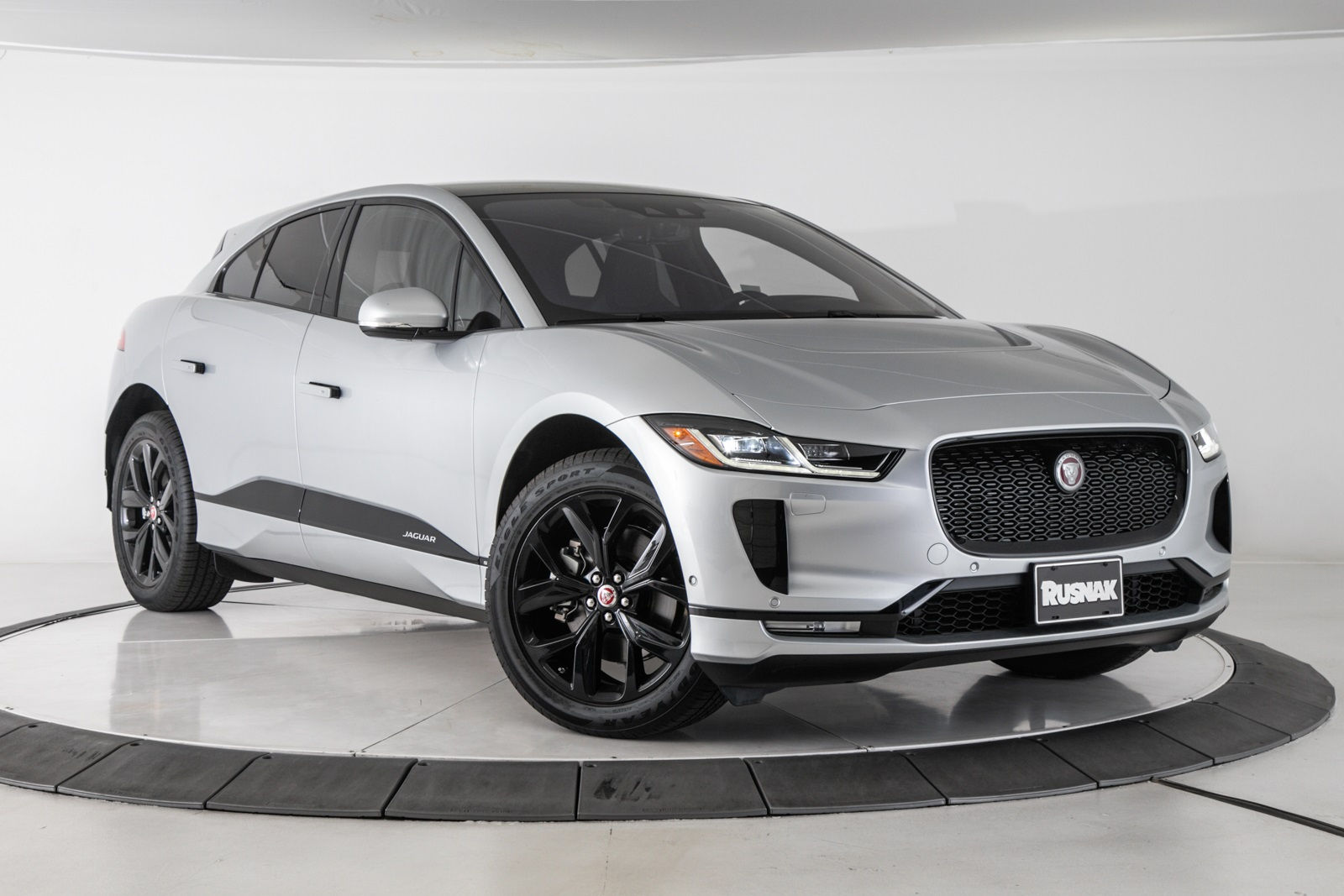 Wallpaper #Y337844Bnwiau_P6gw6c11 New 2019 Jaguar I Pace Se Awd 5 Door SUV