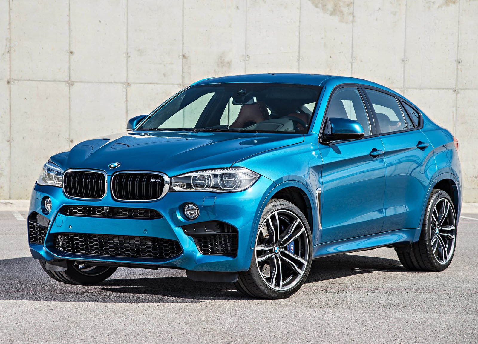 Wallpaper #imjeIZMBSpphPi3-wzHI235 Bmws M Suvs Could Get Competition Package Variants Types Cars