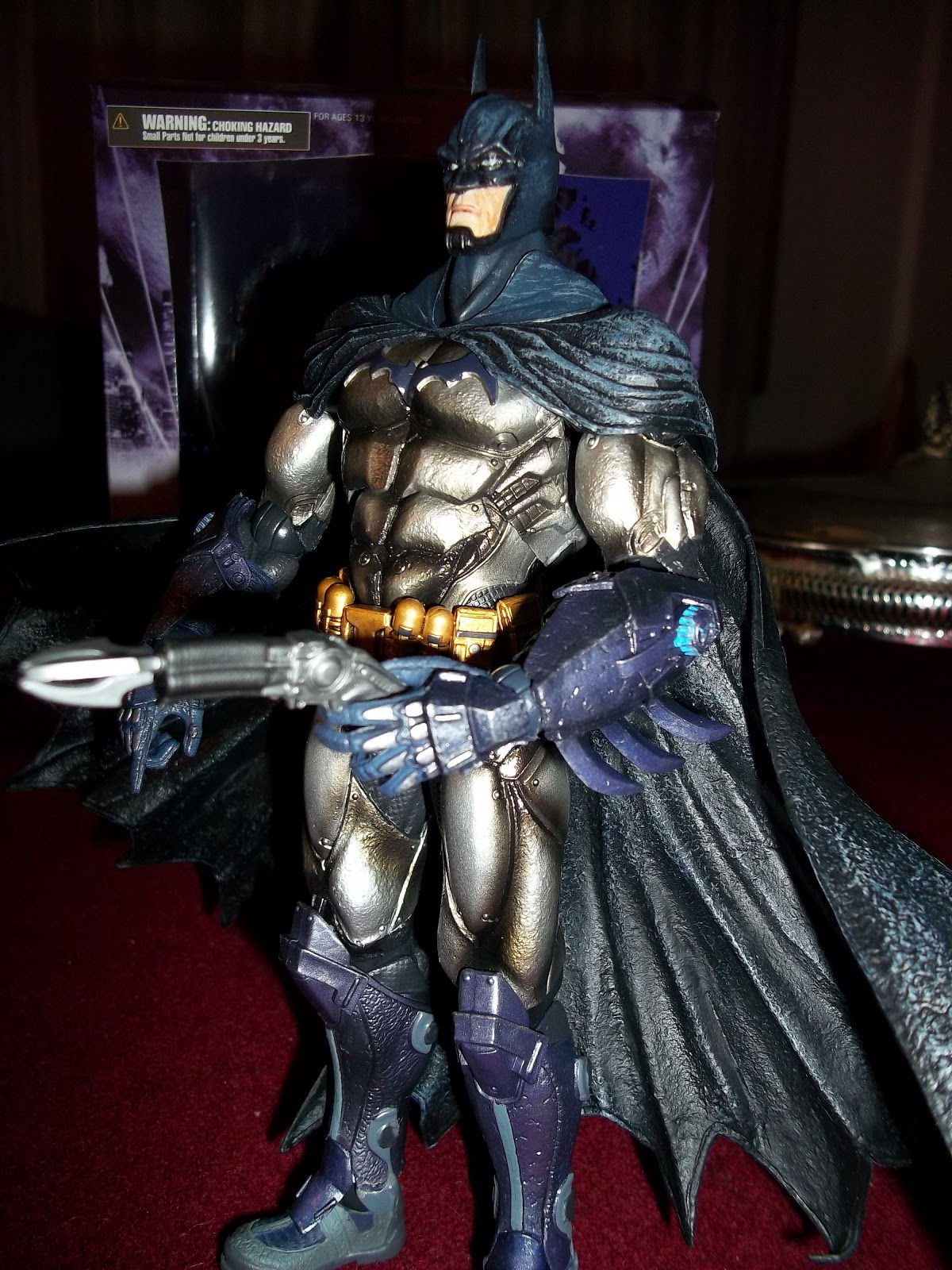 Wallpaper #jGg6HZMBSpphPi3-6iXI77 La Entrada De La Baticueva Batman Arkham Asylum Figura Play Arts