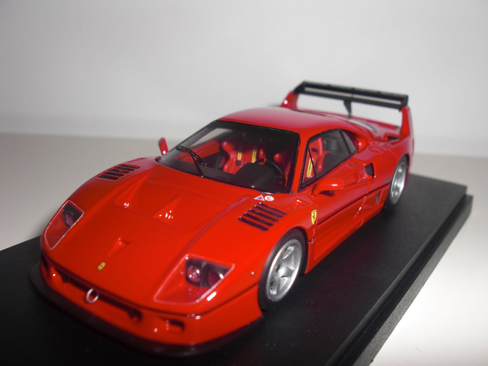 Wallpaper #53Nag44BFI5NbQksGBk218 Conde Baracca Ferrari F40 Gte Street 1995 by Make Up