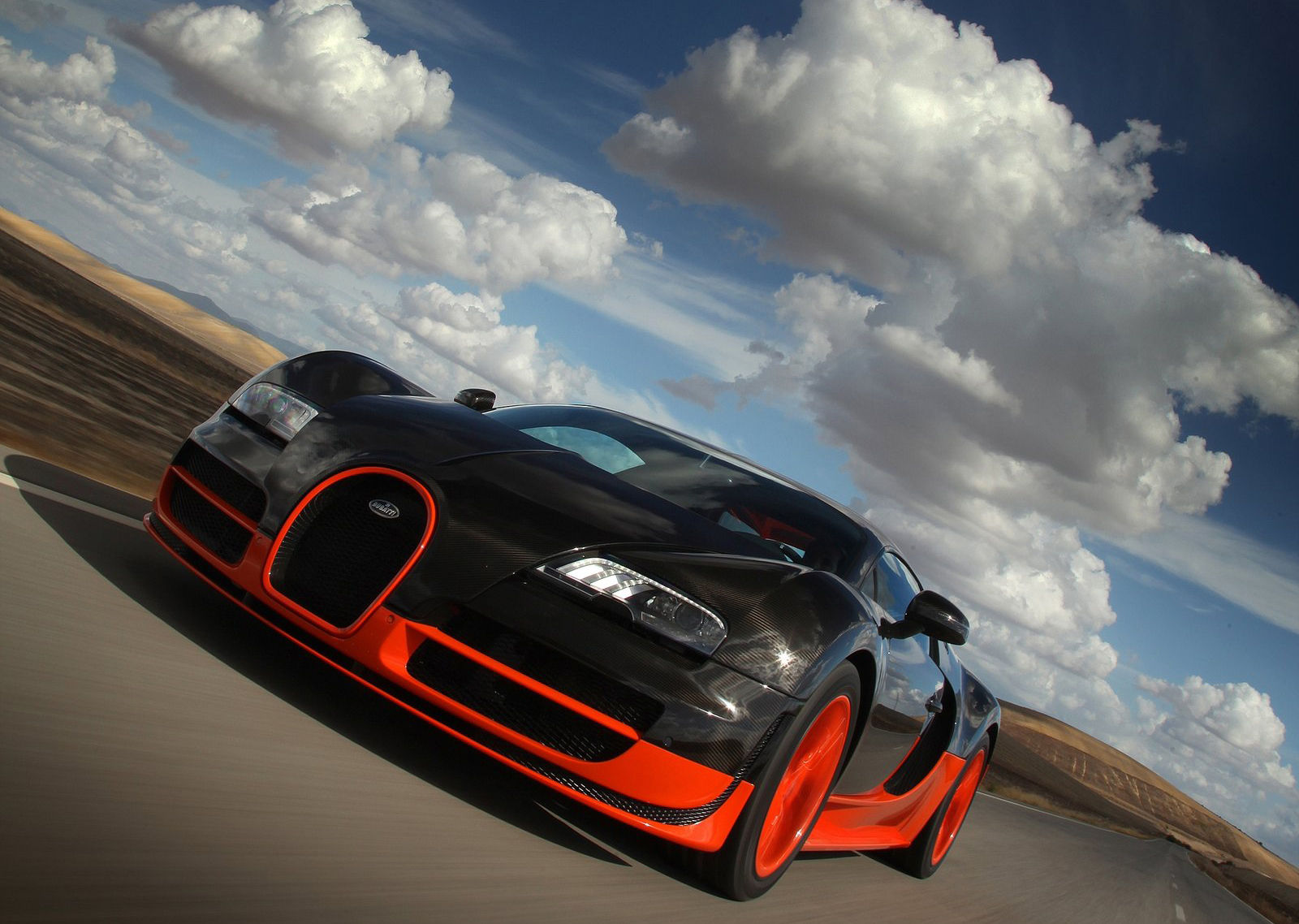Wallpaper #owOpZpMBpyOg8YnEudsb185 2011 Bugatti Veyron Super Sport Review