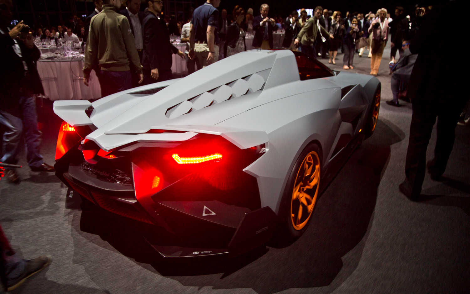 Wallpaper #a6e2f Lamborghini Egoista Super Car Lamborghini Egoista Gold