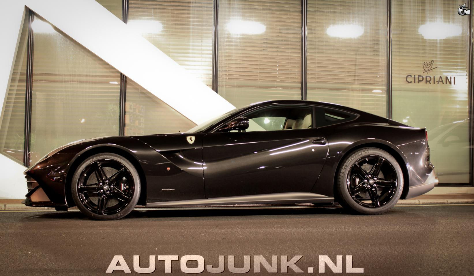 Wallpaper #uBncA48BtGB6xQ78REzQ31 Ferrari F12 Berlinetta Black on Black Gespot Op Autoblognl