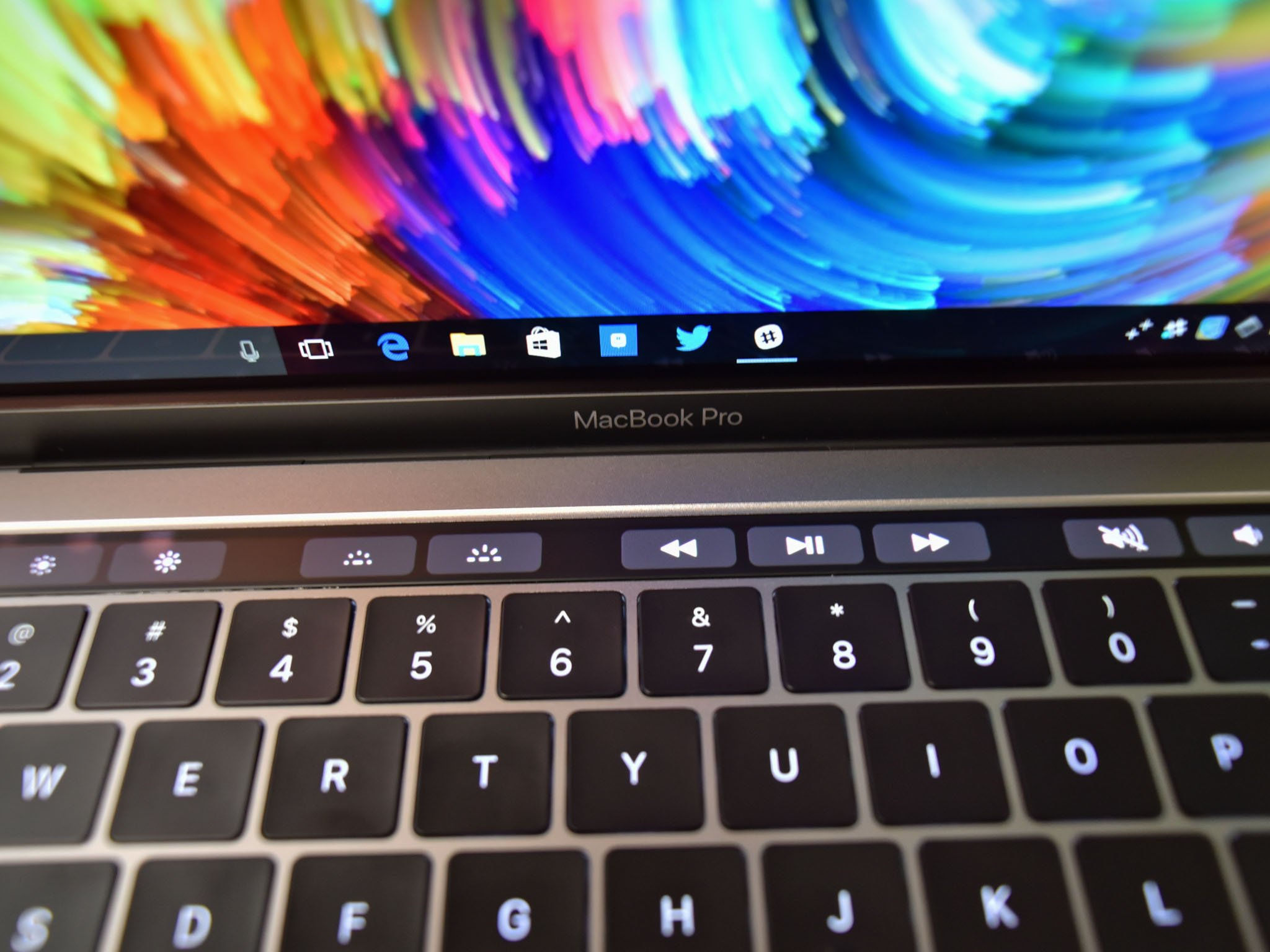Wallpaper #lFYIeJcBsd6xcFiEjNo-51 Windows 10 on Macbook Pro with Touch Bar is Surprisingly Fun and Good