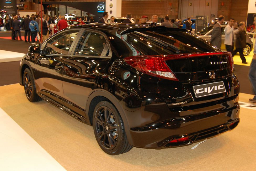 Wallpaper #8ZyH4ZIBZHQxiYariLvV30 Honda Civic Black Edition