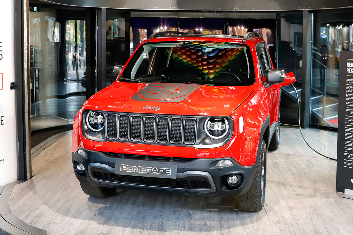 Wallpaper #E_tDhJcBx-Hc5Y20zq_m109 2020 Jeep Renegade Plug in Hybrid Previewed in Paris Pistonmy