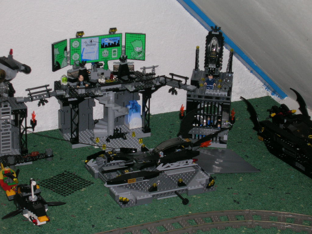 Wallpaper #3GicIZMBSpphPi3-nTDR62 Brickshelf Gallery C Place Batcave 2jpg