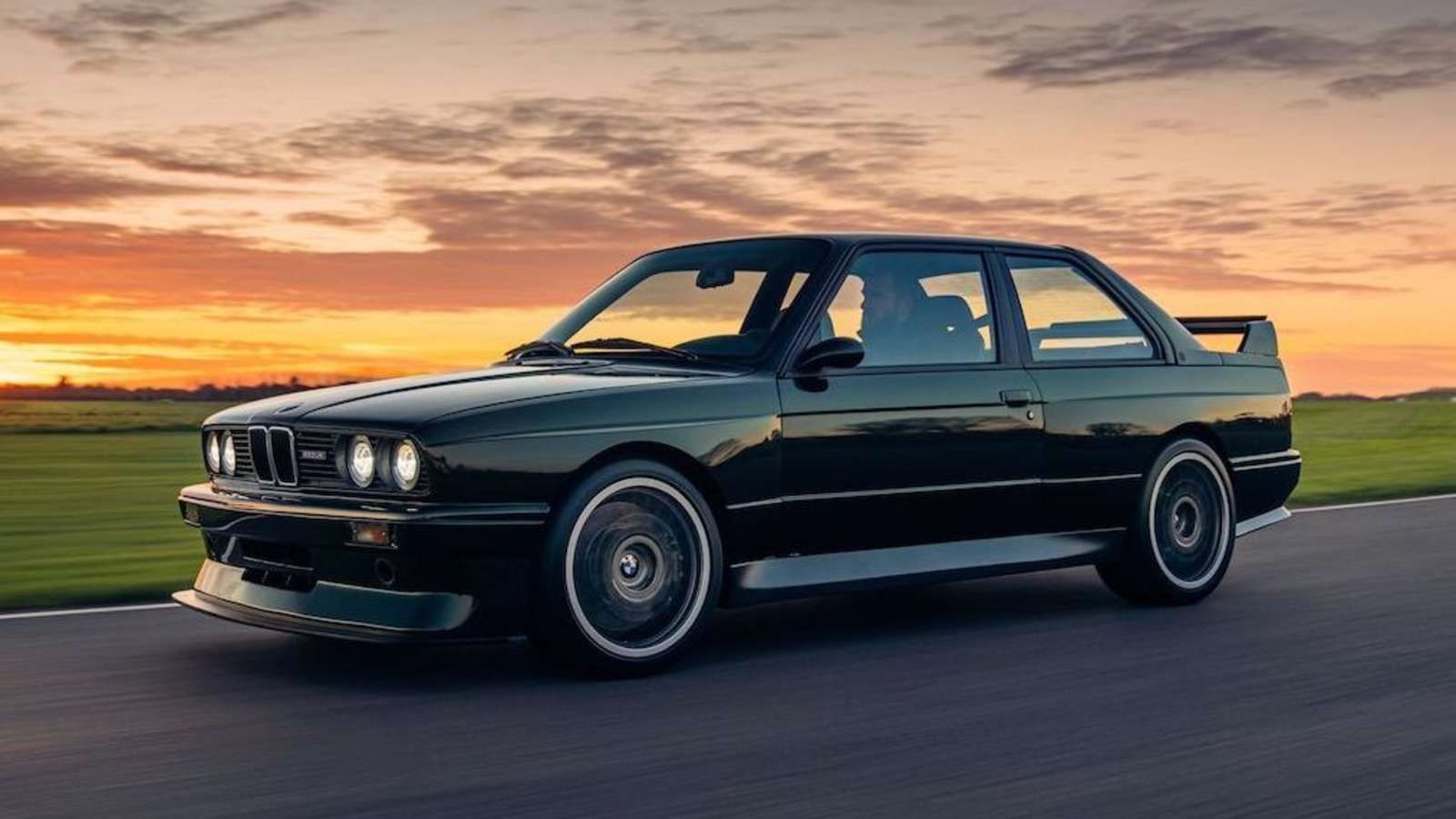 Wallpaper #qfTYOpMBKFX8bn3rXHlX79 BMW M3 Der 80er Neu Aufgelegt Ist Dieser Restomod Besser Als Ein