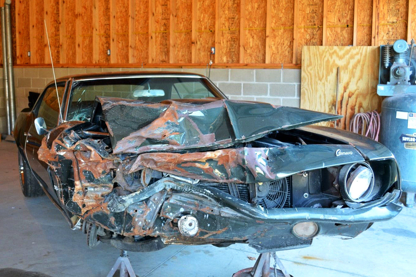 Wallpaper #2IfvMZMBPAdmKxa20mLI343 Wrecked 1969 Camaro Ss396 Project Barn Finds