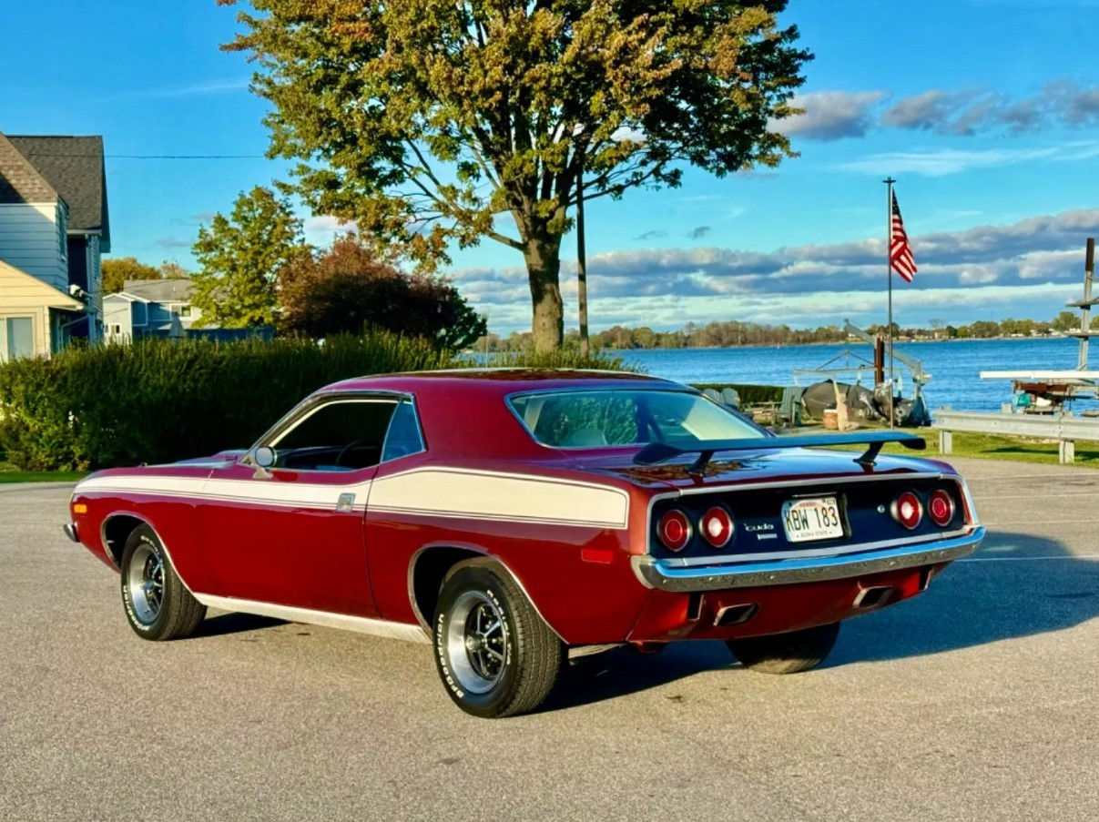 Wallpaper #Fbgc3JIBJvJKYCmET_q9421 Rare Color No Reserve 1974 Plymouth Cuda 360 Barn Finds