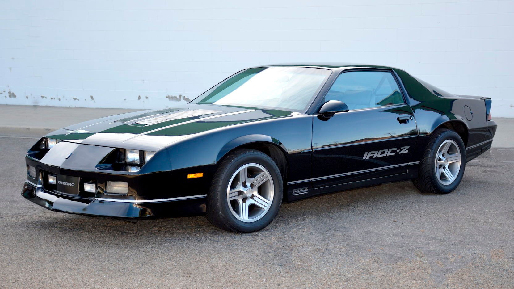 Wallpaper #jTUHk5cBk_lpvpaliJVd159 Camaro Z28 Iroc Z 2025 Review Hugo Reichstein