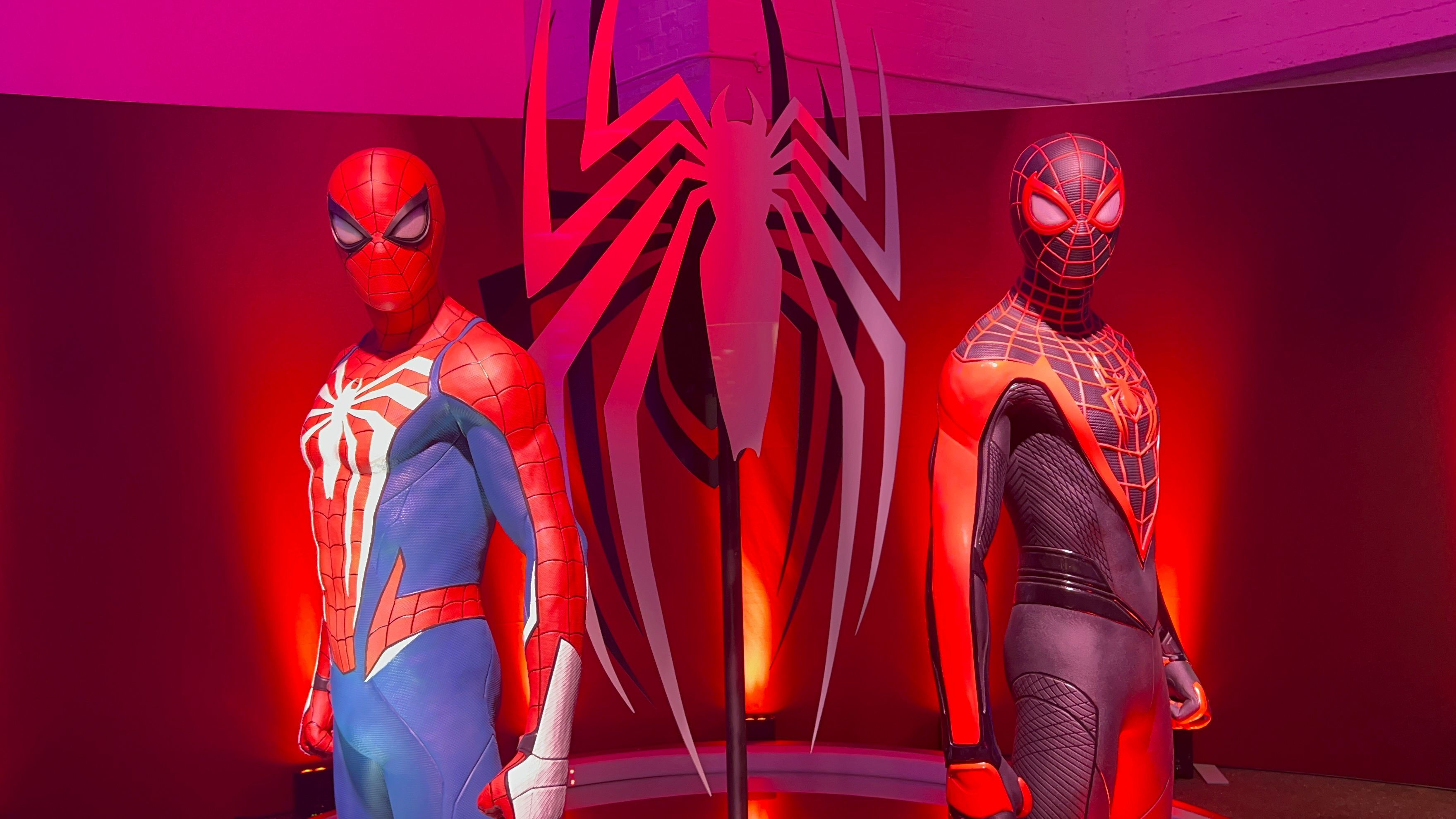 Wallpaper #PGhvGpMBSpphPi3-ARzA266 Spider Man 2s Advanced Suit Has Black Trims After All That Backlash